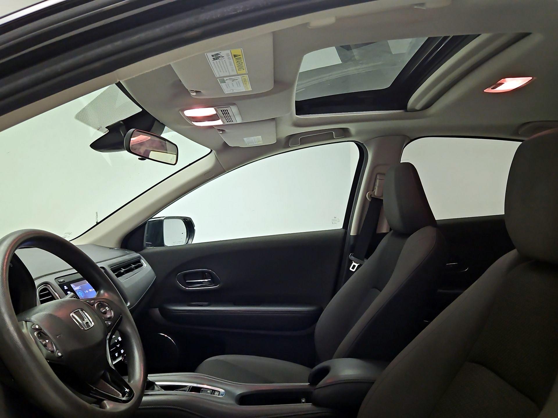 Thumbnail: 2019 Honda HR-V - 19