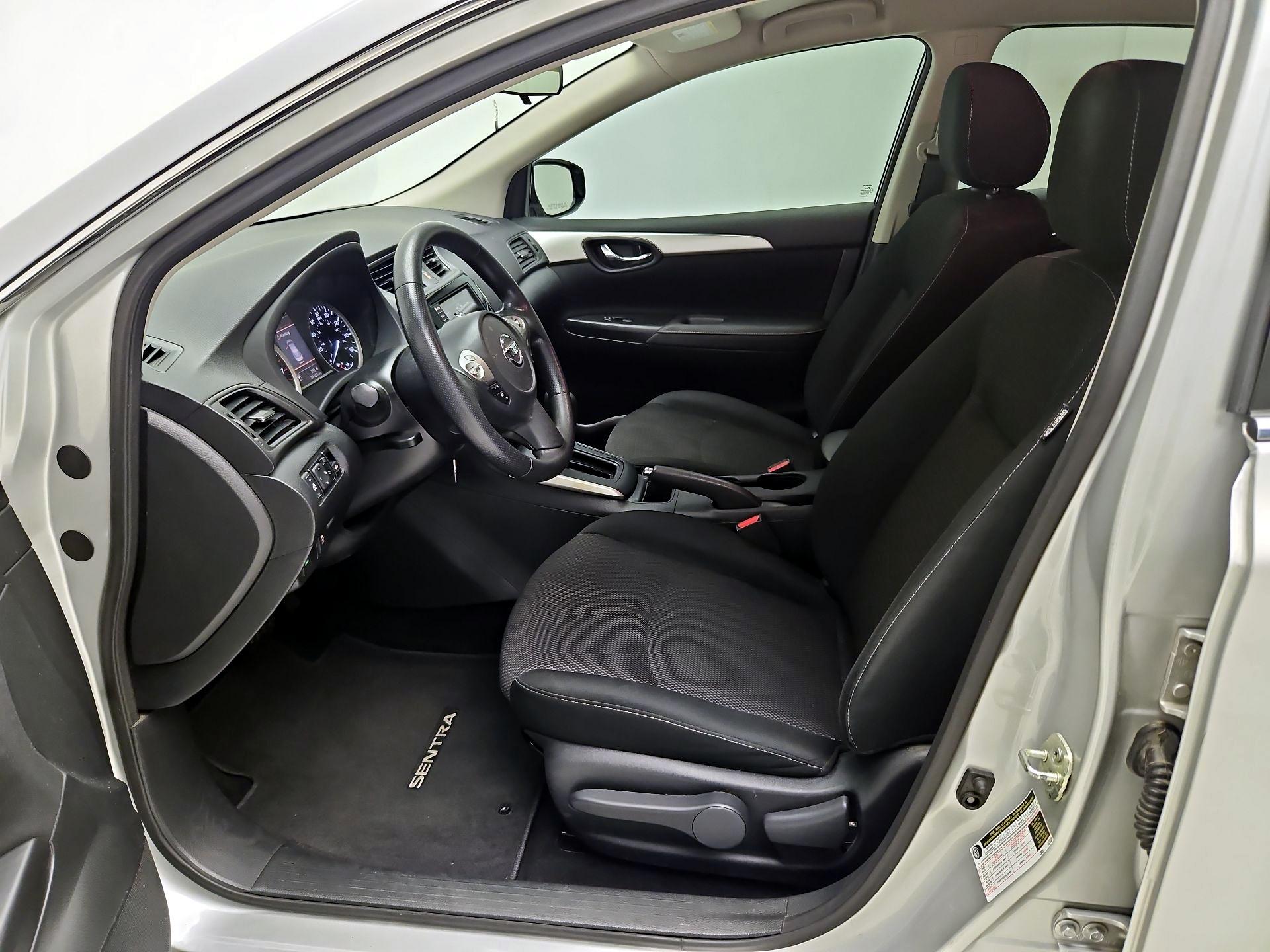 Thumbnail: 2019 Nissan Sentra - 11