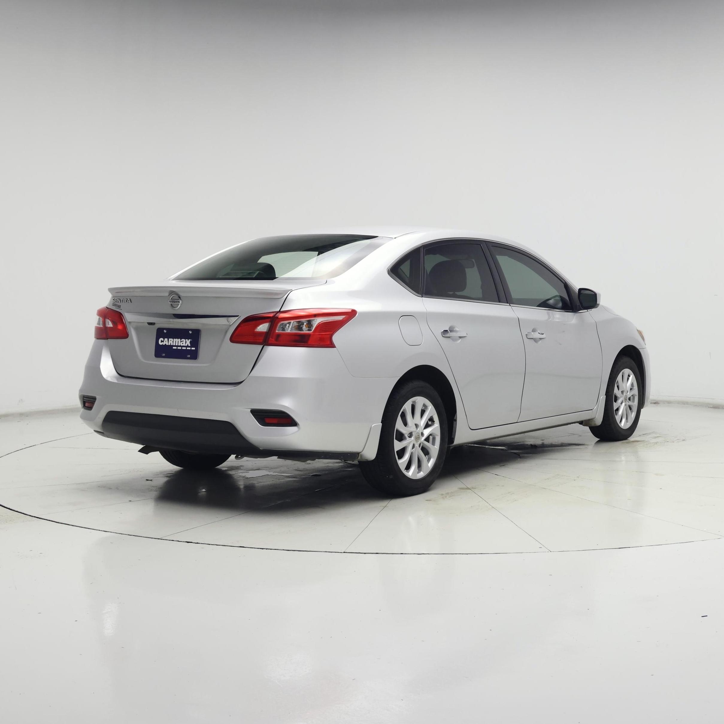 Thumbnail: 2019 Nissan Sentra - 8