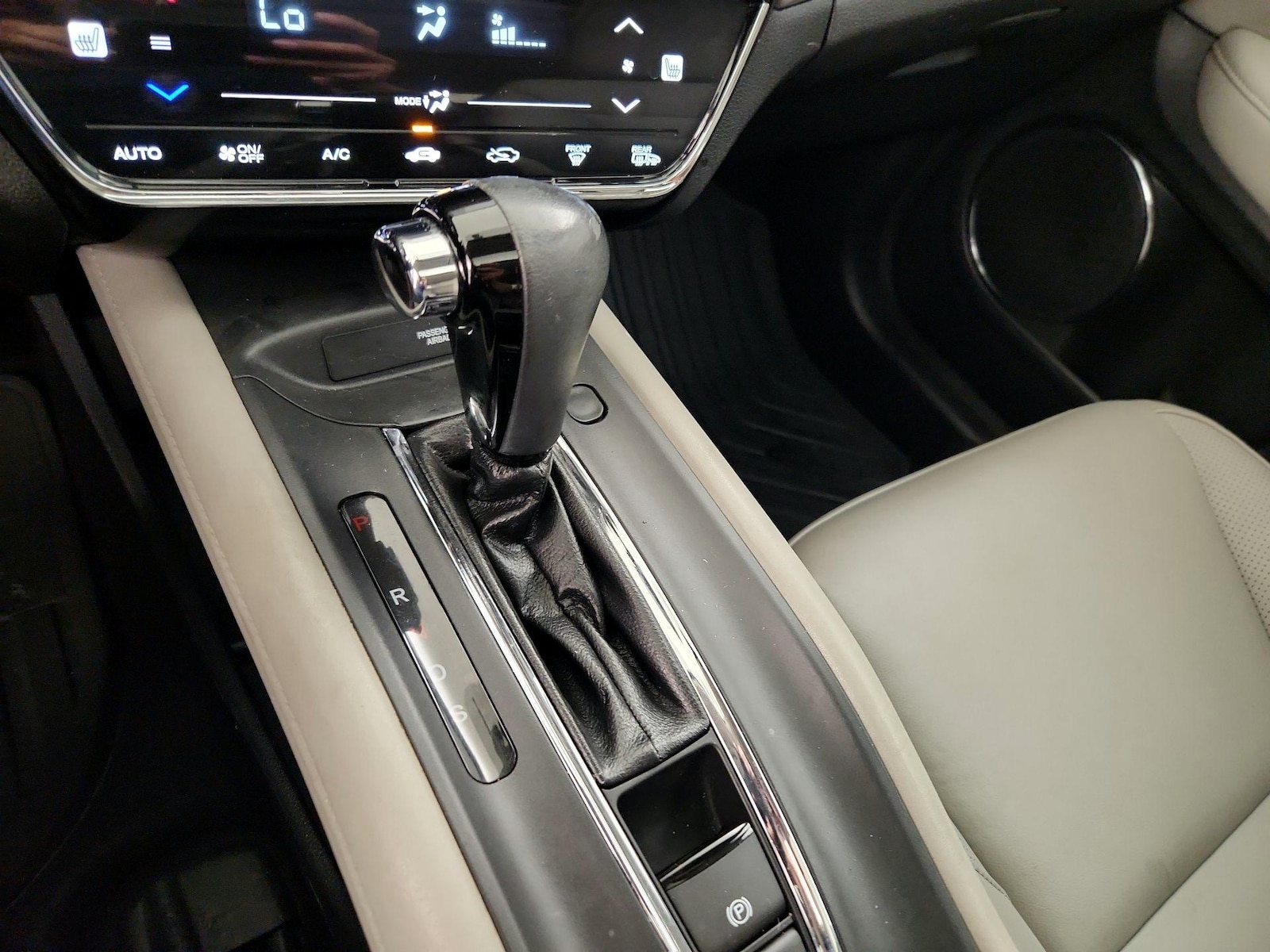 2017 Honda HR-V EX-L - Photo 18