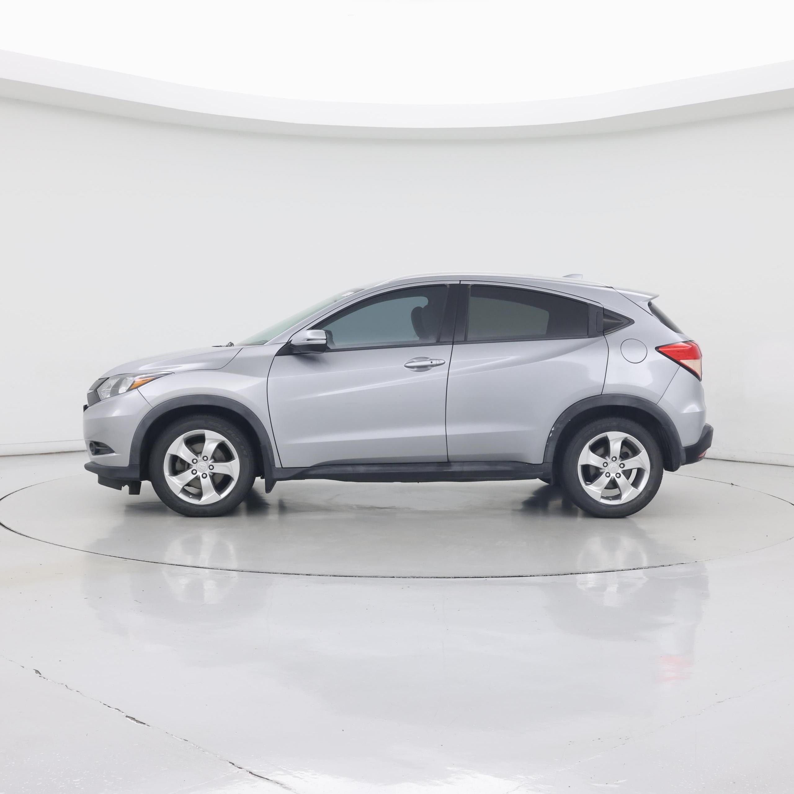 Thumbnail: 2017 Honda HR-V - 3