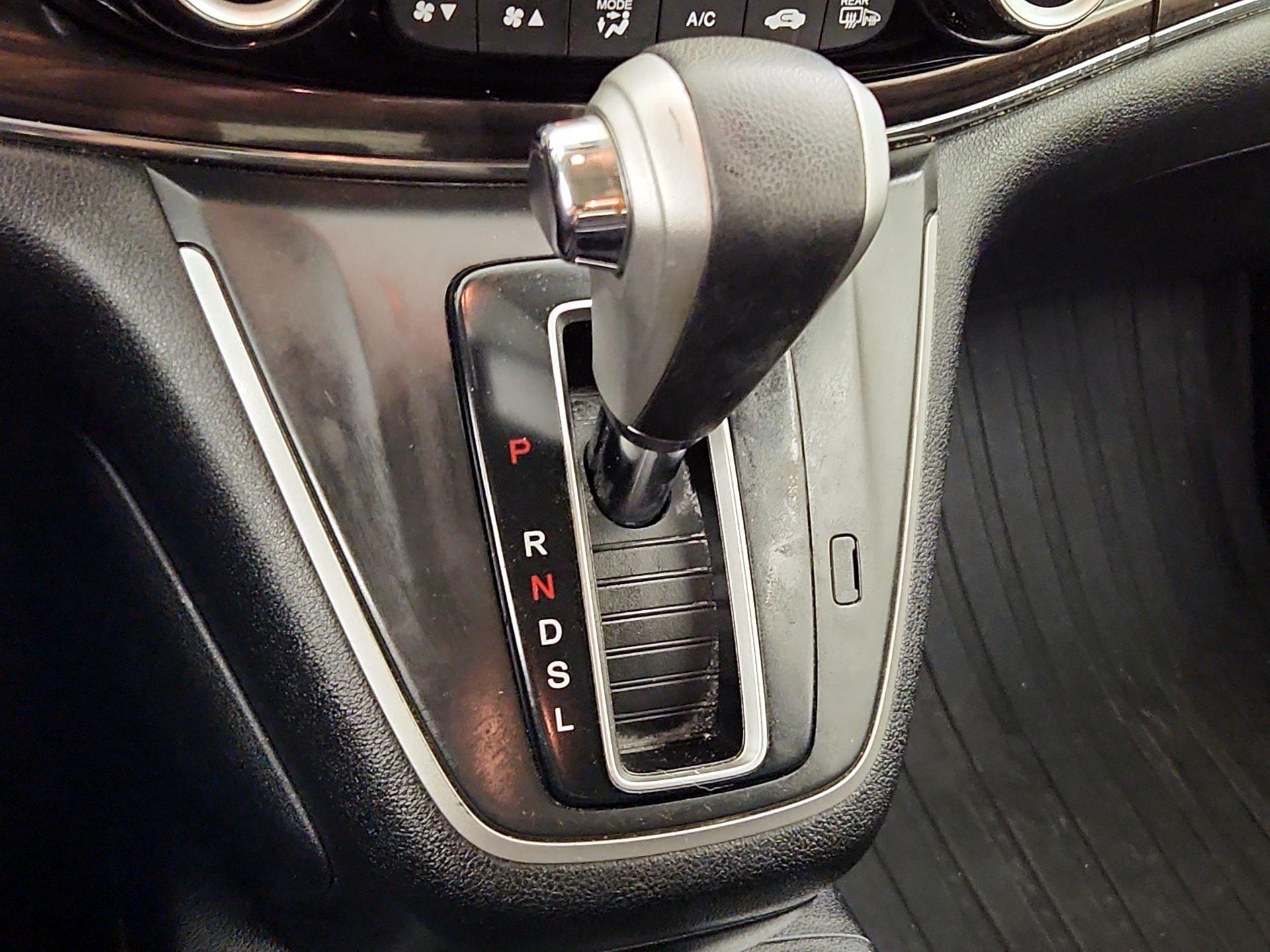 Thumbnail: 2015 Honda CR-V - 17