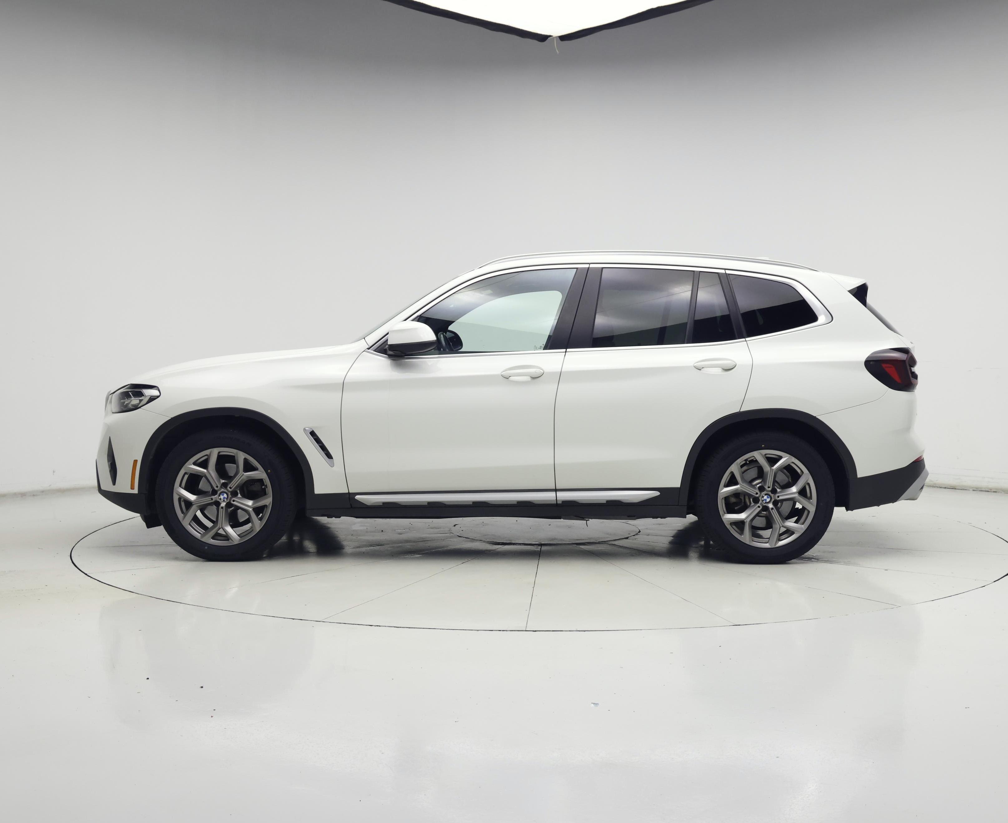 Thumbnail: 2022 BMW X3 - 3