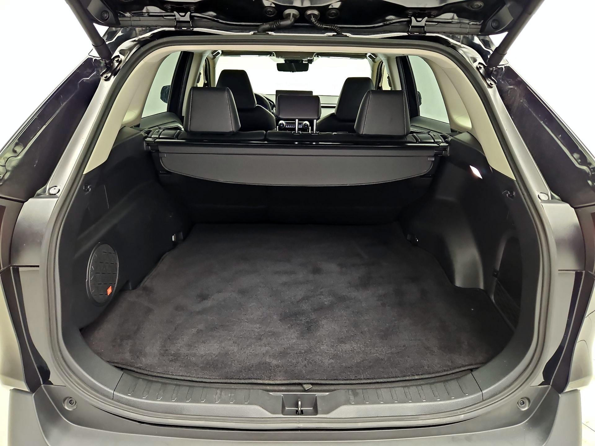 Thumbnail: 2024 Toyota RAV4 - 18