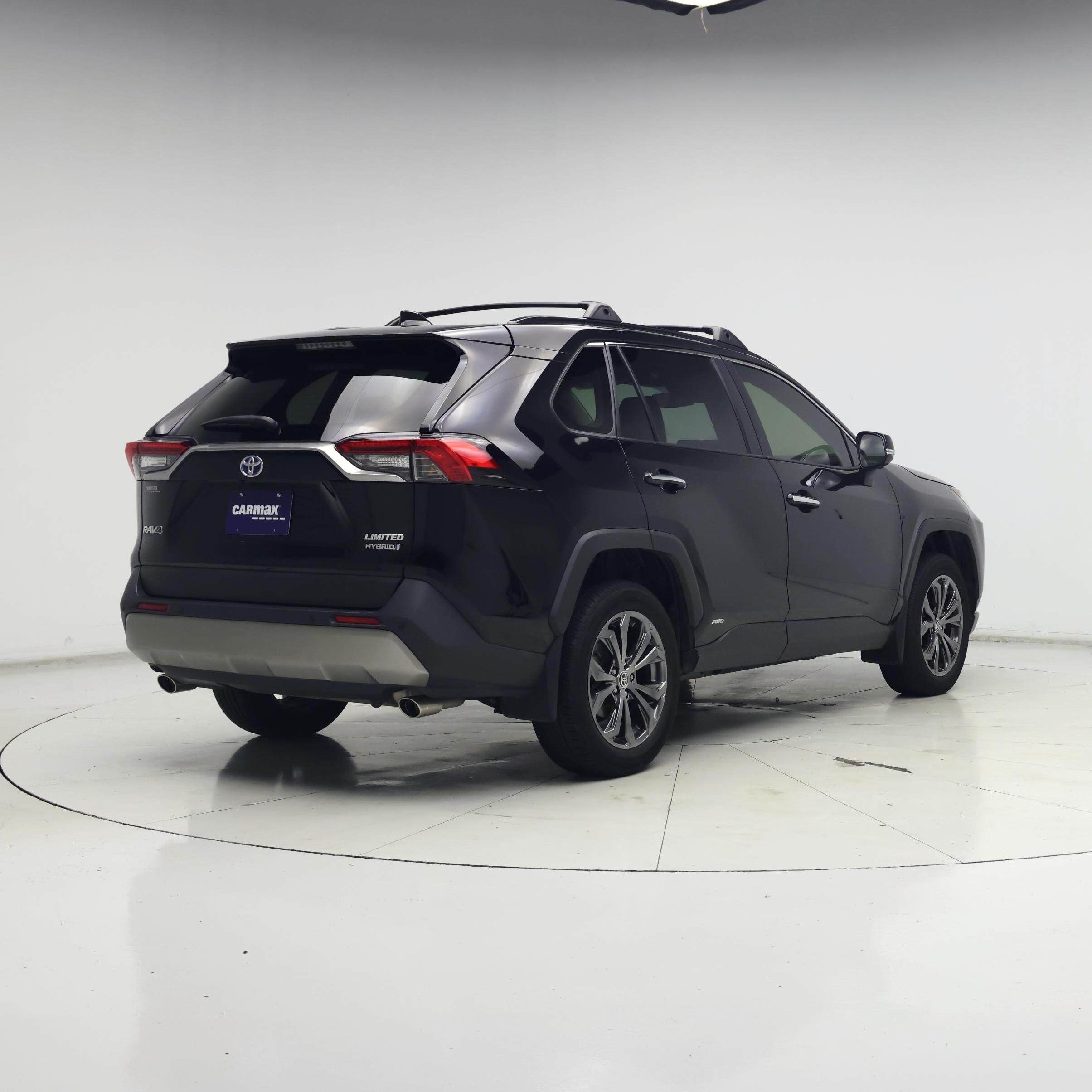 Thumbnail: 2024 Toyota RAV4 - 8