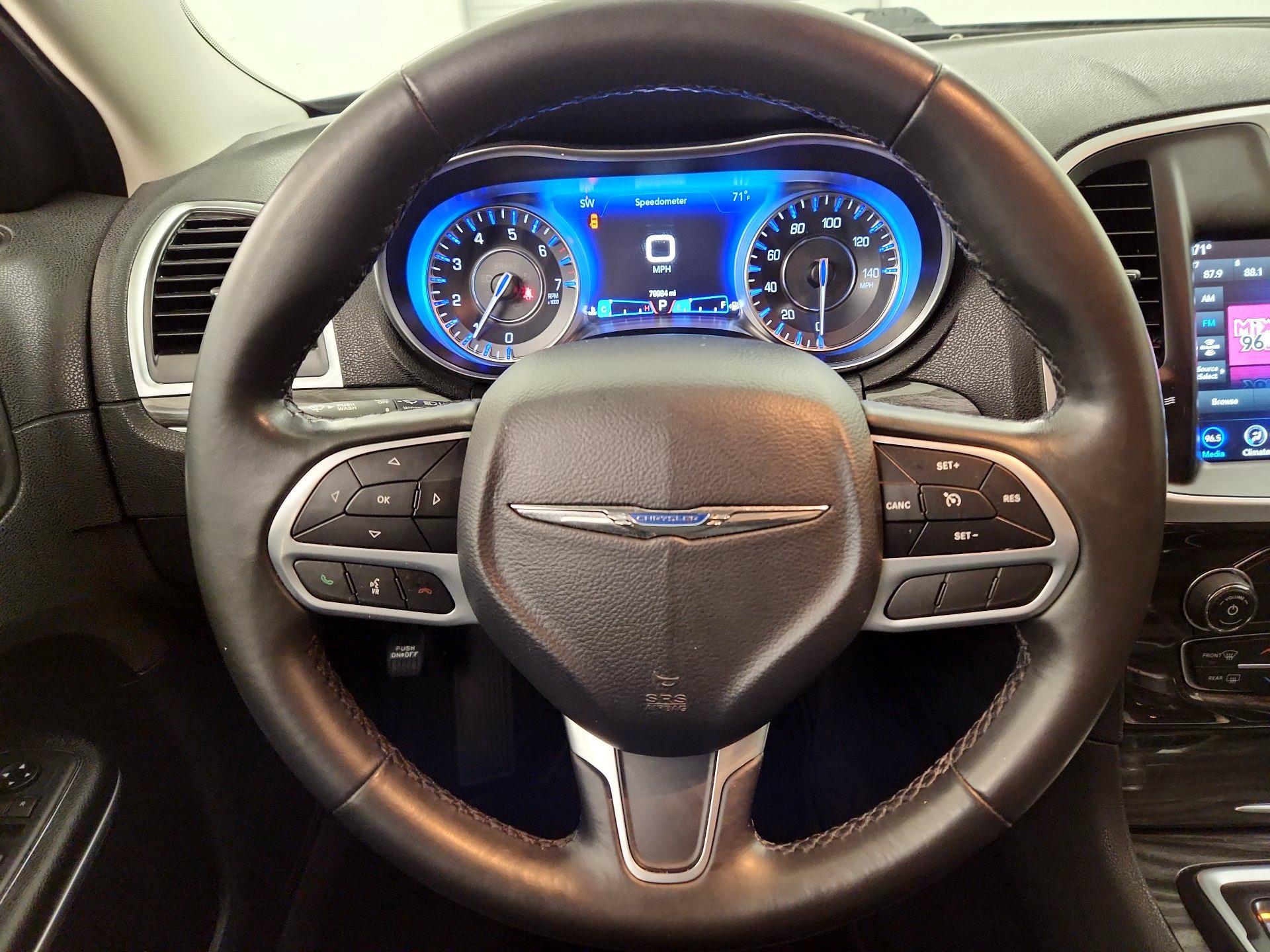 Thumbnail: 2020 Chrysler 300 - 10