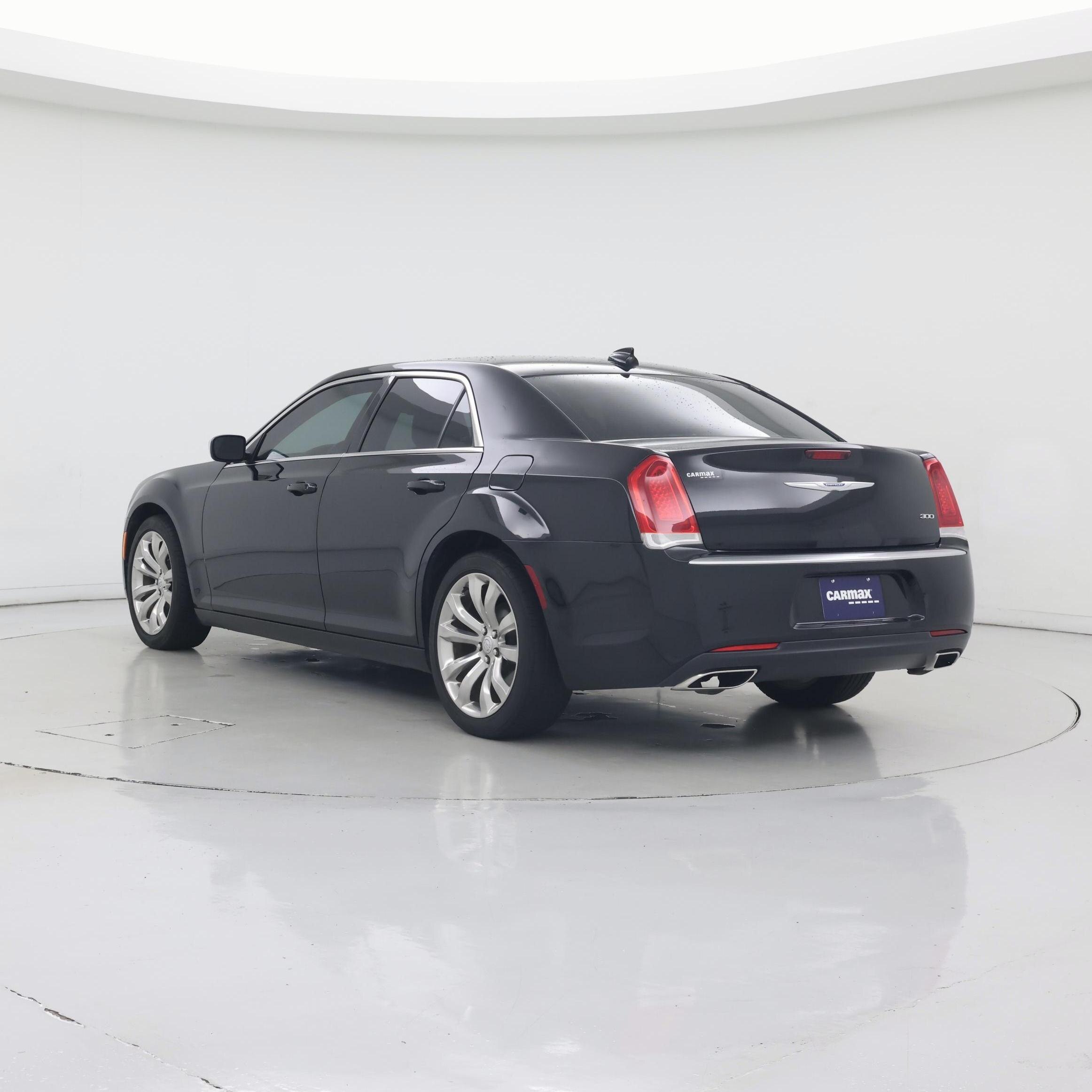 Thumbnail: 2020 Chrysler 300 - 2