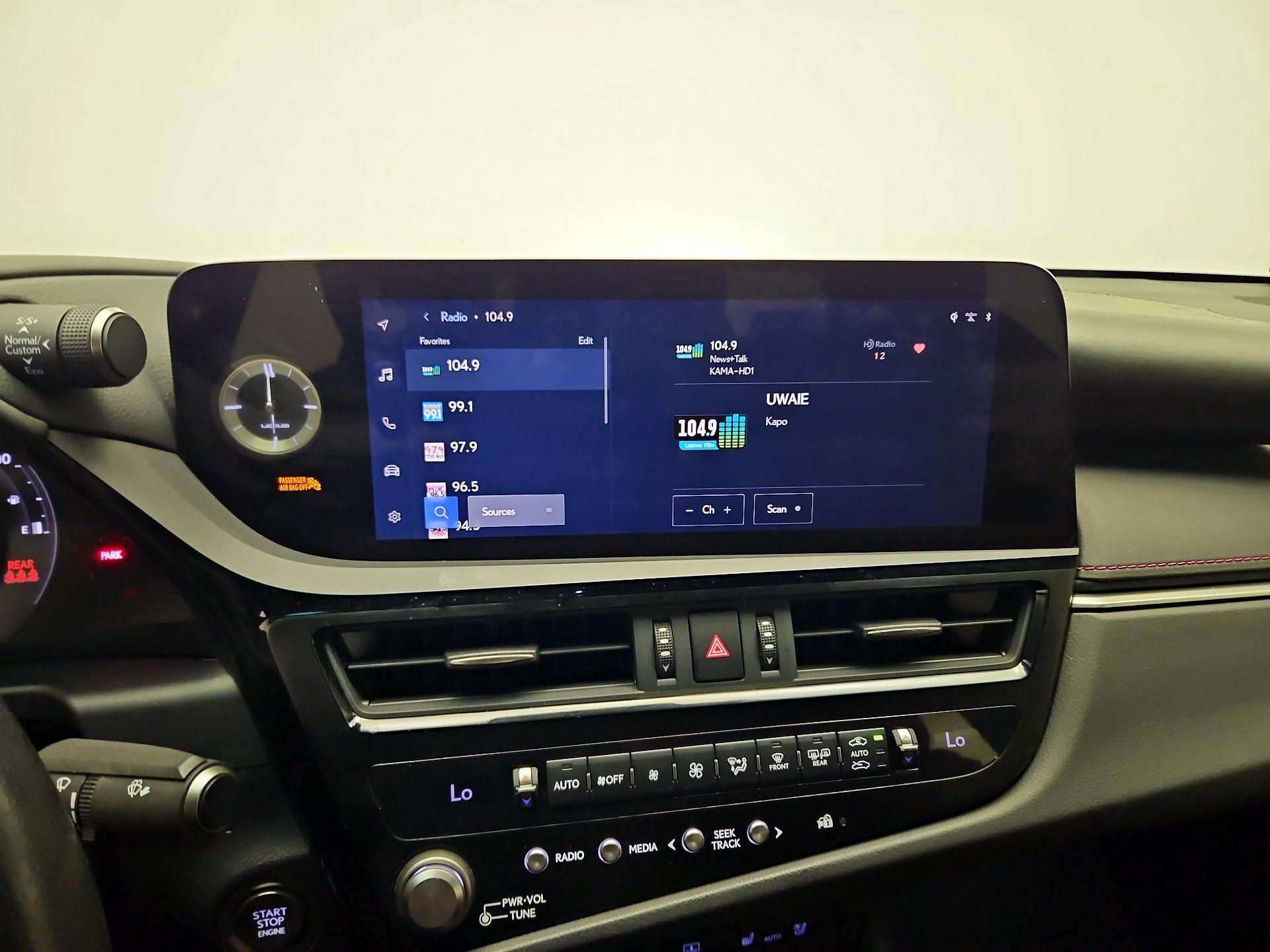Thumbnail: 2023 Lexus ES - 14
