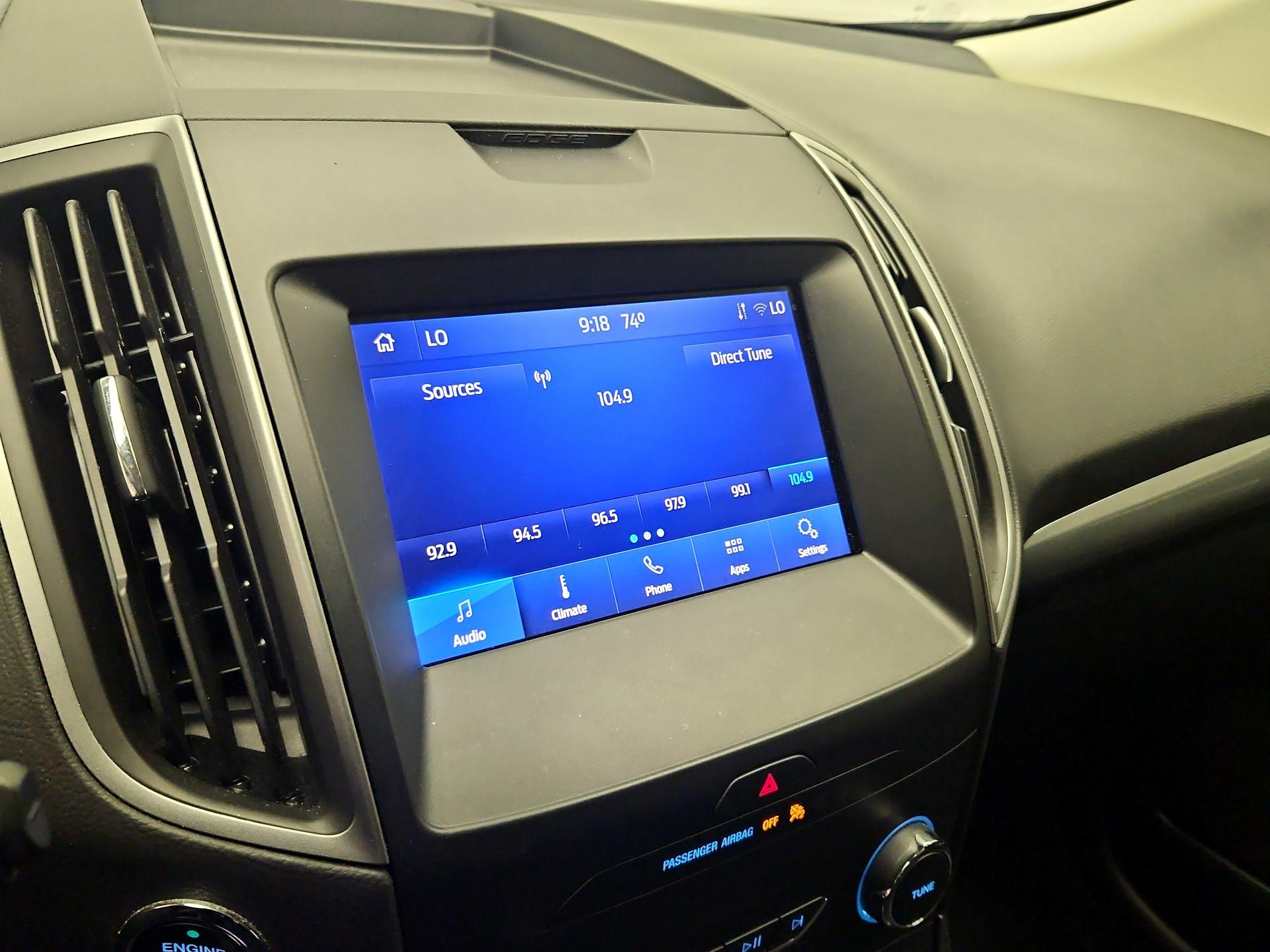 Thumbnail: 2020 Ford Edge - 15