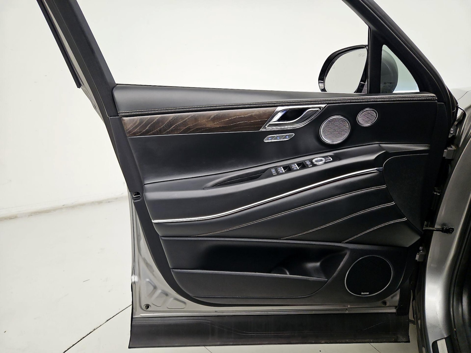 2022 GENESIS GV80 Standard - Photo 13