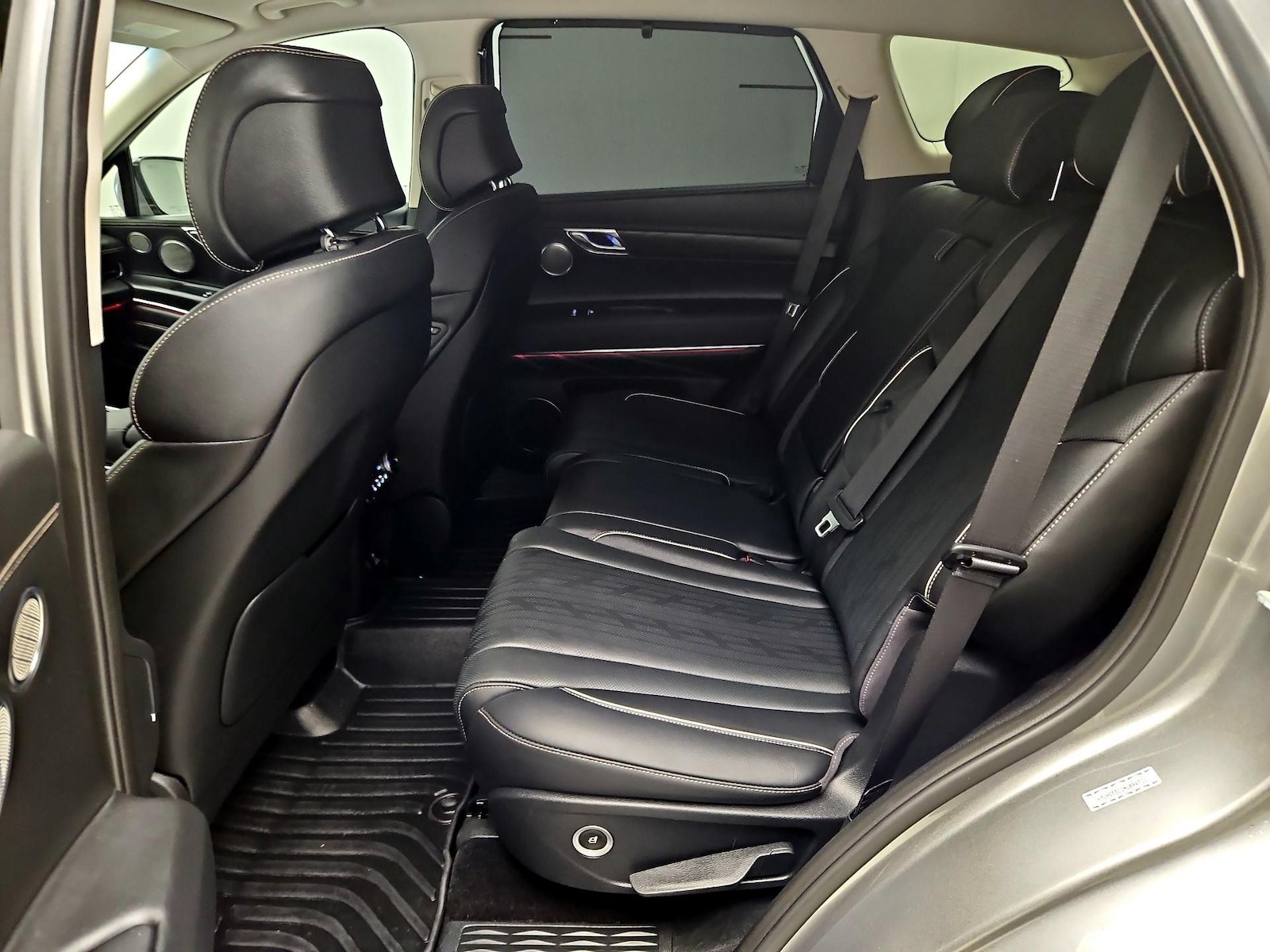 2022 GENESIS GV80 Standard - Photo 19