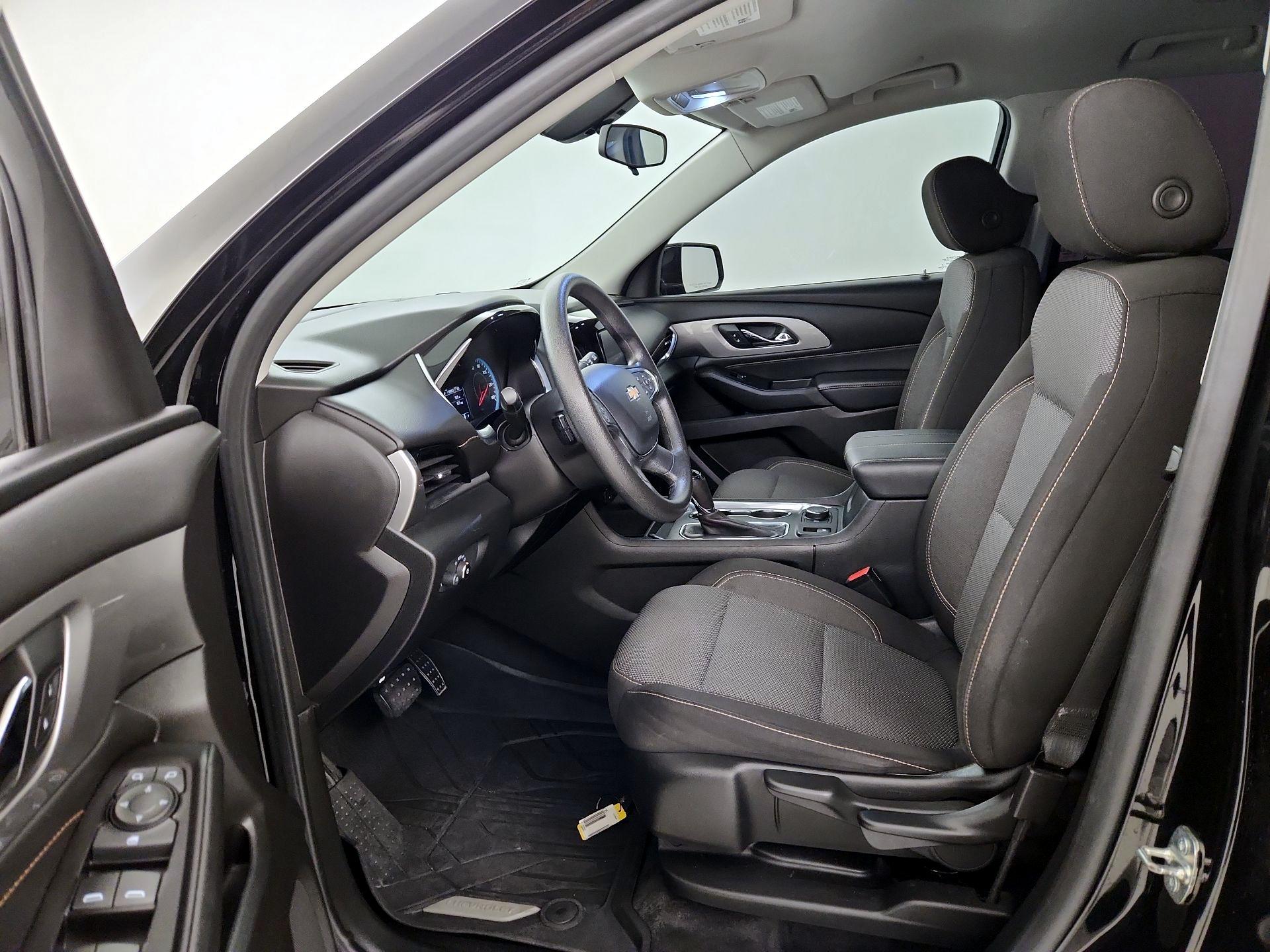 Thumbnail: 2019 Chevrolet Traverse - 11