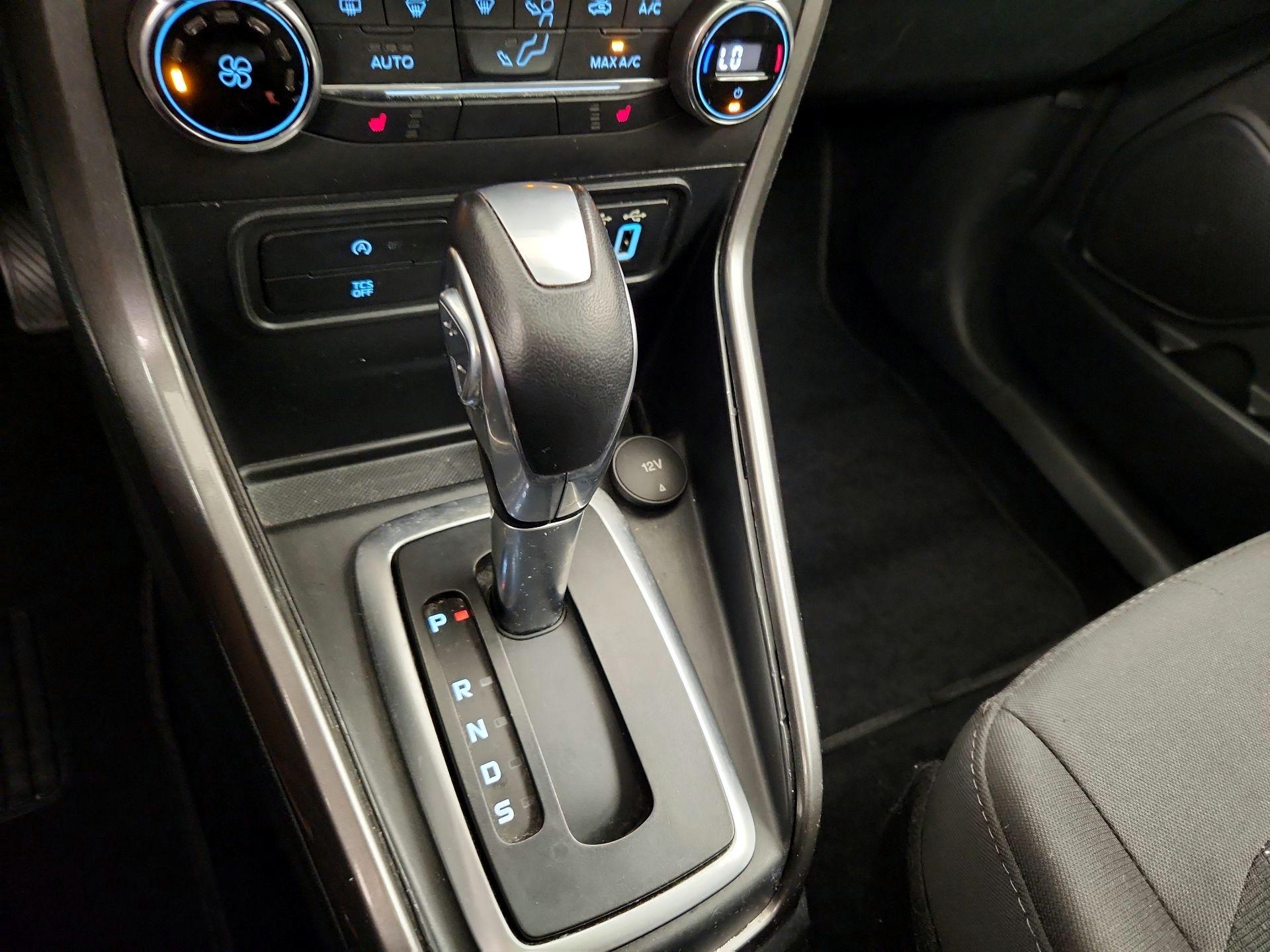Thumbnail: 2019 Ford EcoSport - 17