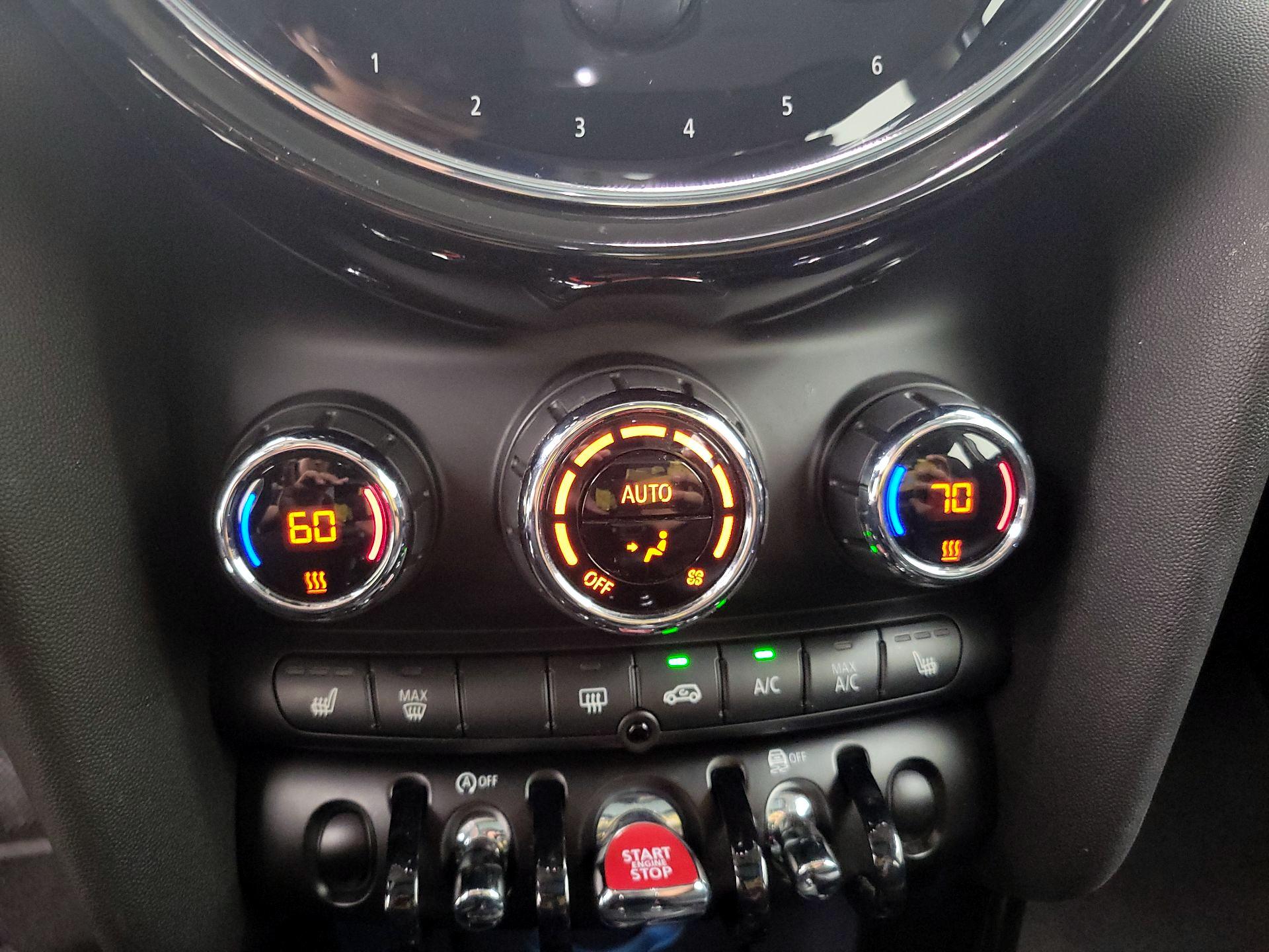 Thumbnail: 2022 MINI Cooper Hardtop - 17
