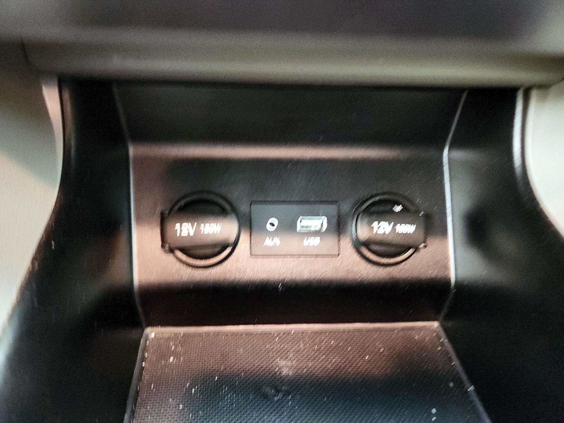 Thumbnail: 2020 Hyundai Elantra - 16