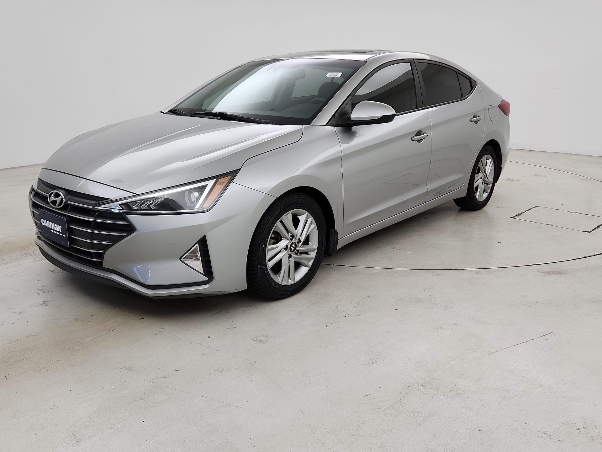 Thumbnail: 2020 Hyundai Elantra - 3