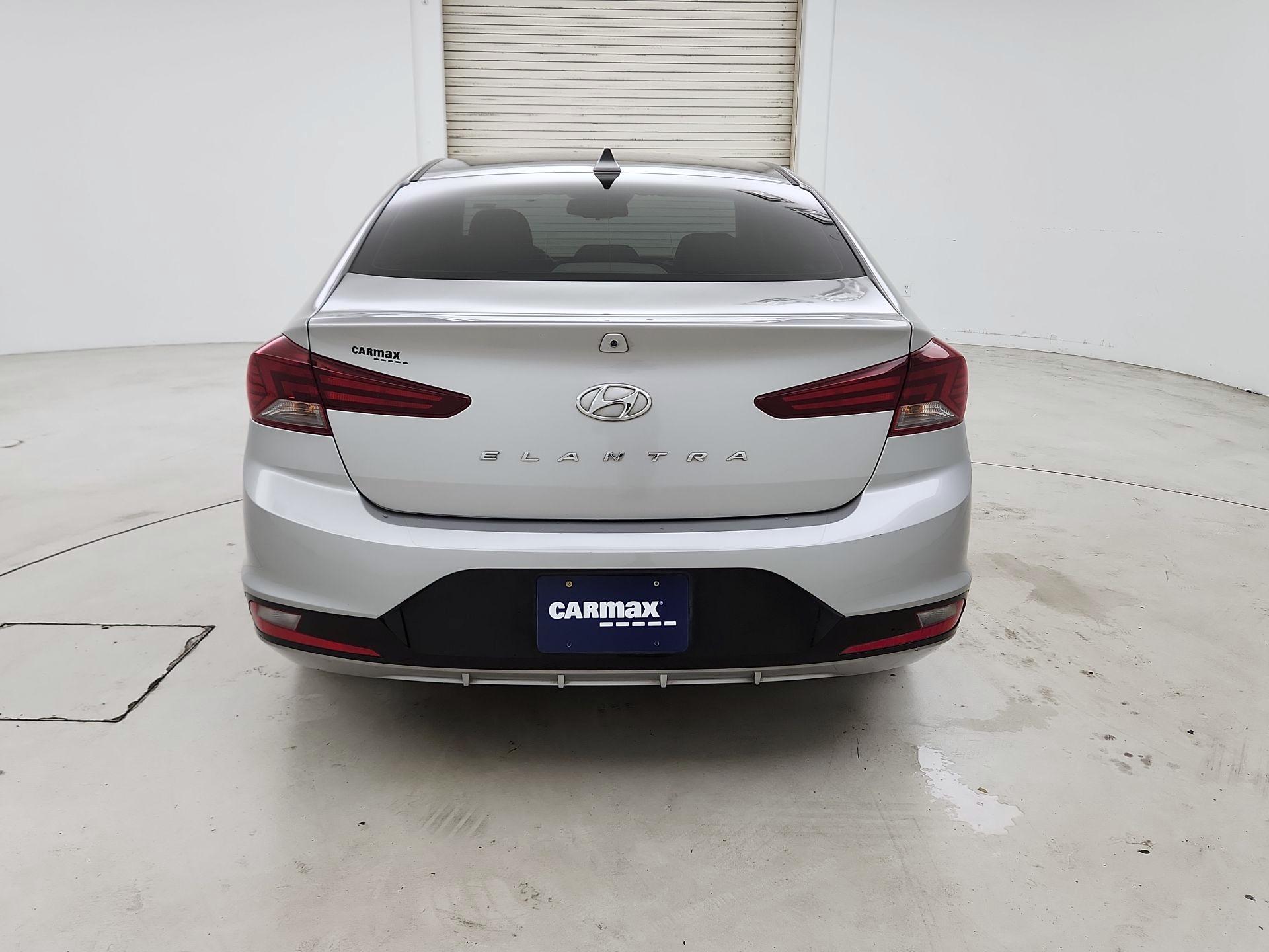 Thumbnail: 2020 Hyundai Elantra - 6