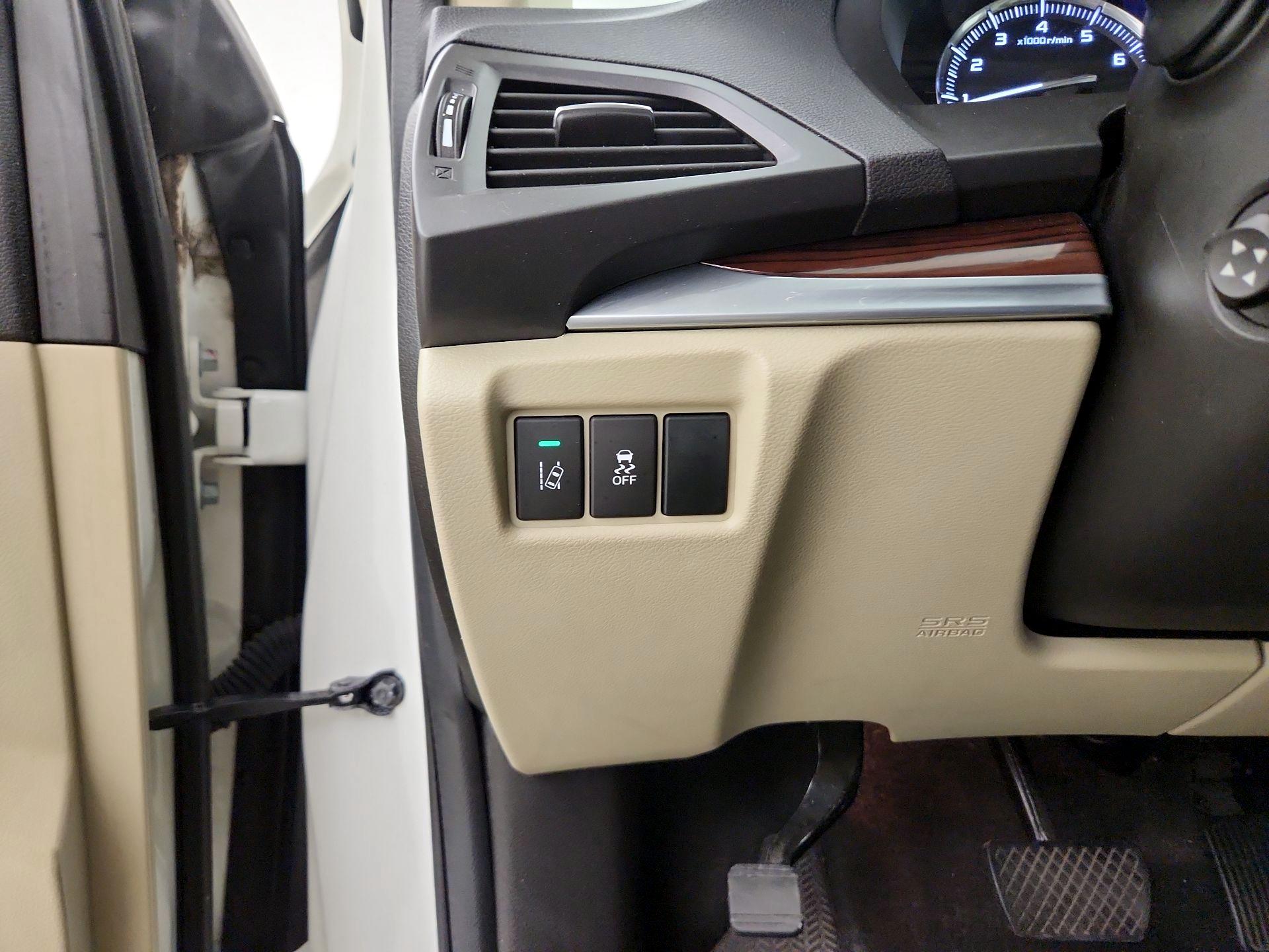 Thumbnail: 2016 Acura MDX - 11