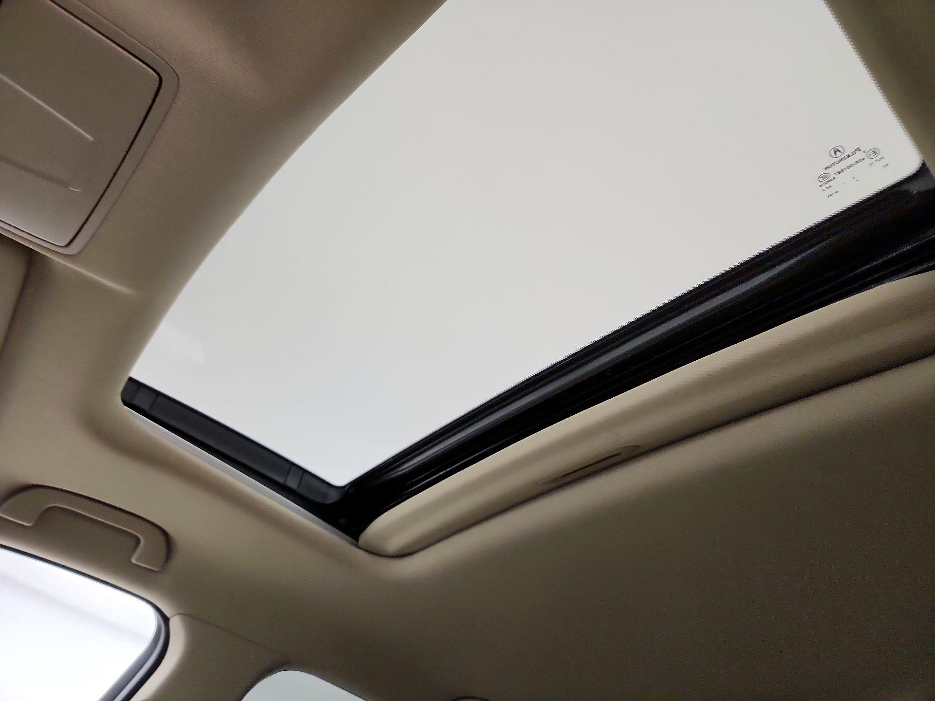 Thumbnail: 2016 Acura MDX - 17