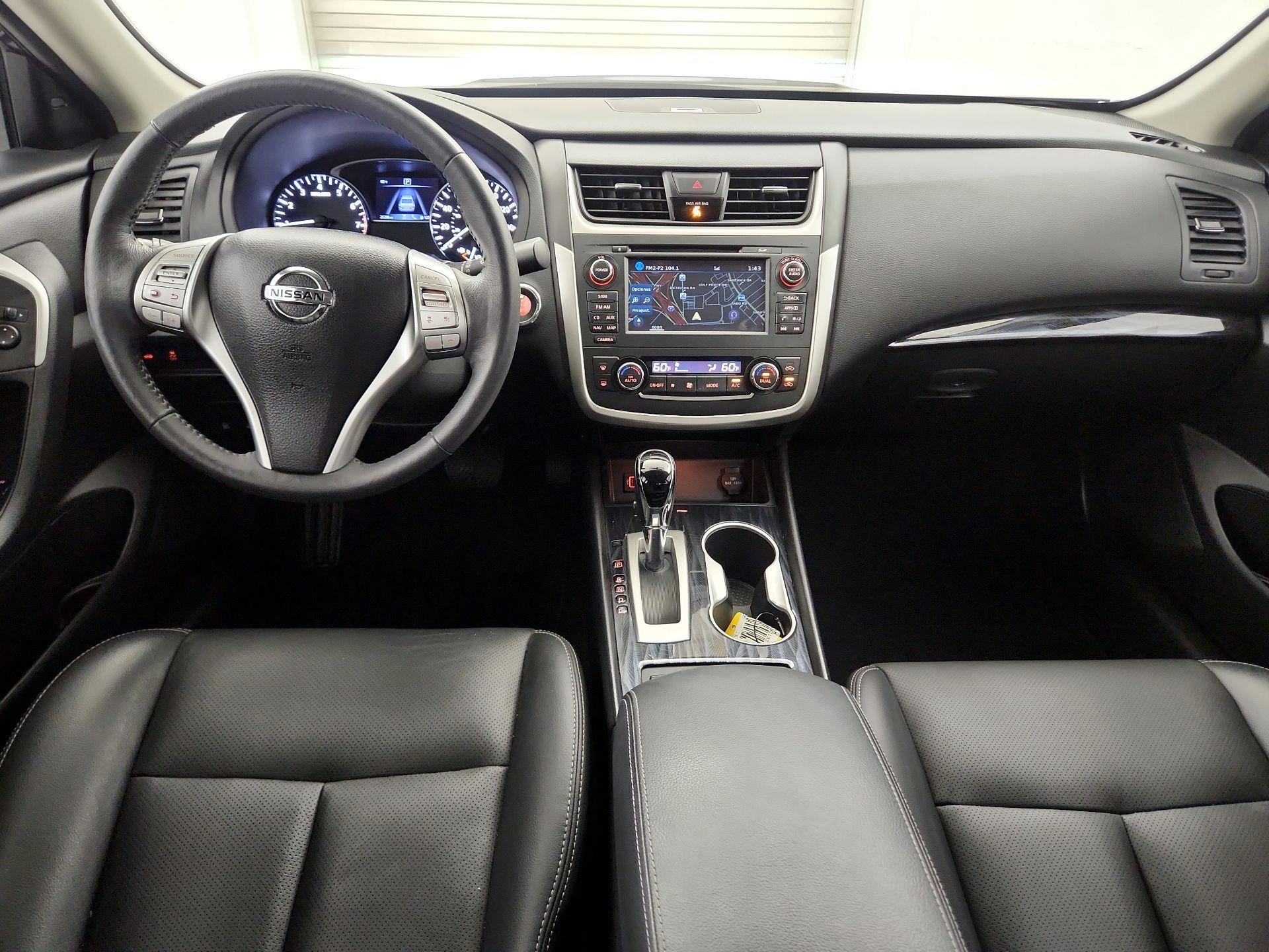 Thumbnail: 2017 Nissan Altima - 8