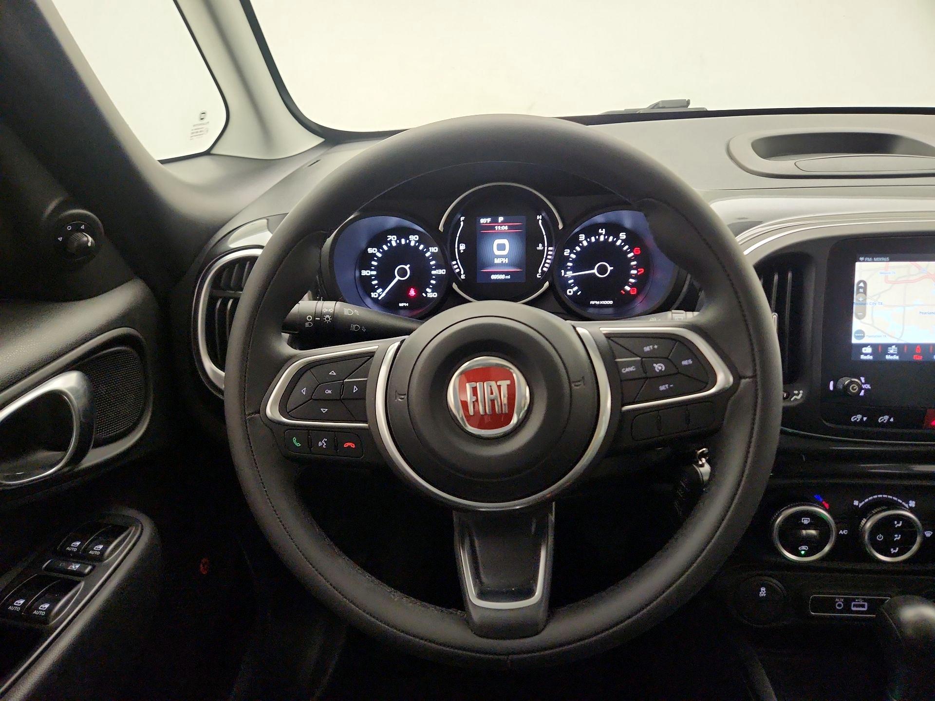 Thumbnail: 2019 Fiat 500L - 10