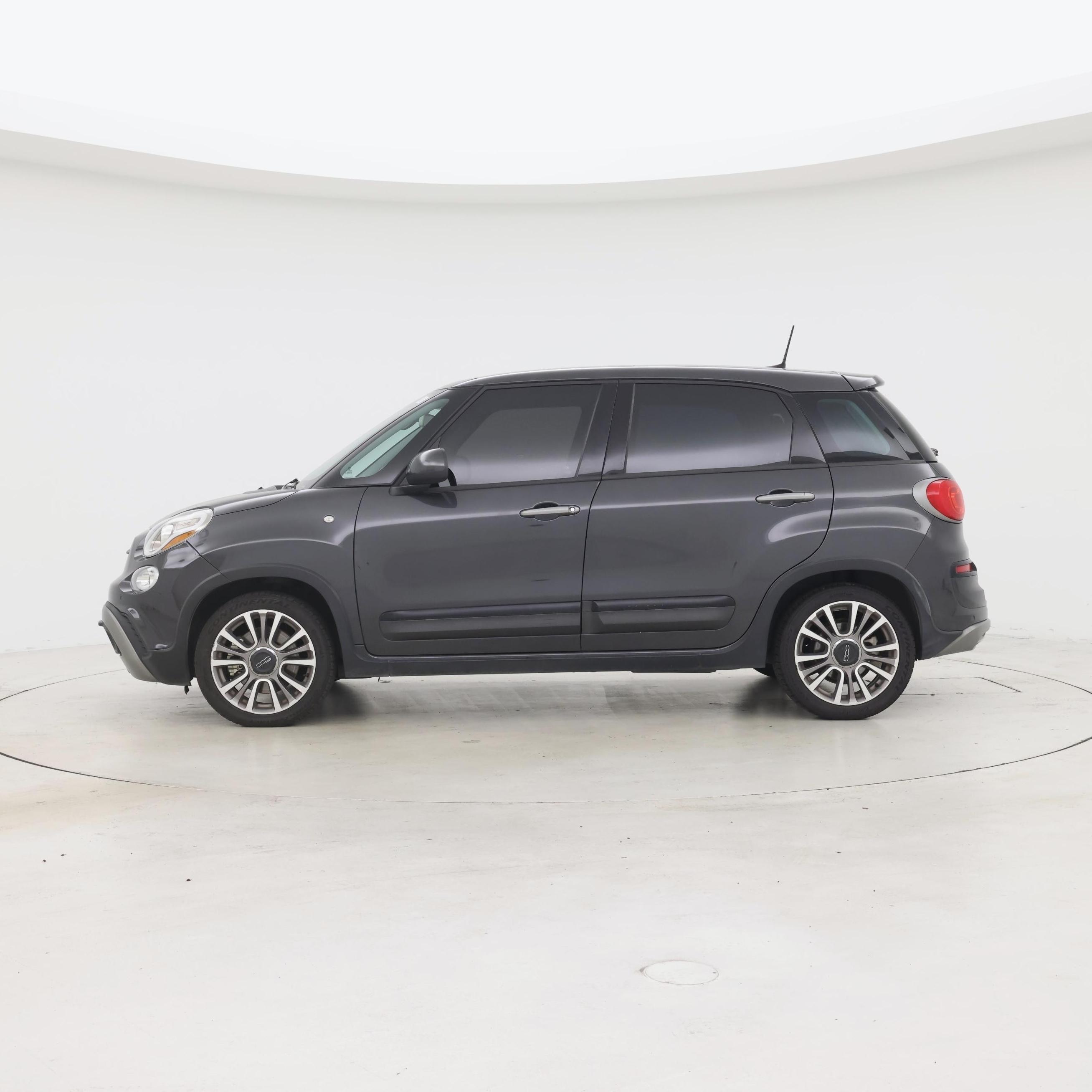 Thumbnail: 2019 Fiat 500L - 3