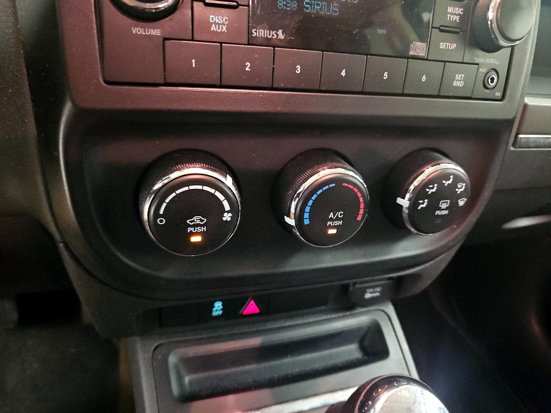 Thumbnail: 2017 Jeep Patriot - 14