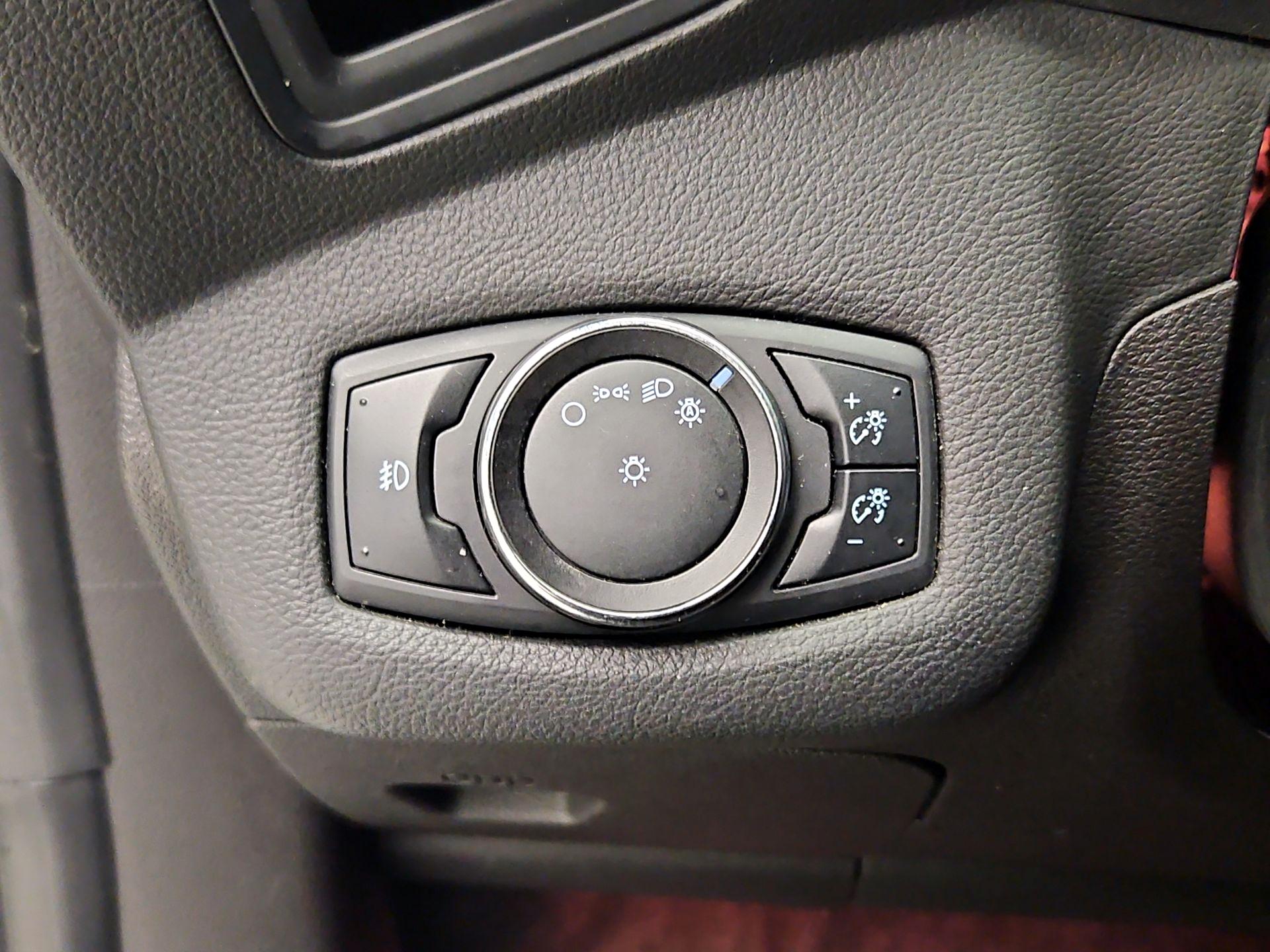 Thumbnail: 2014 Ford Escape - 13