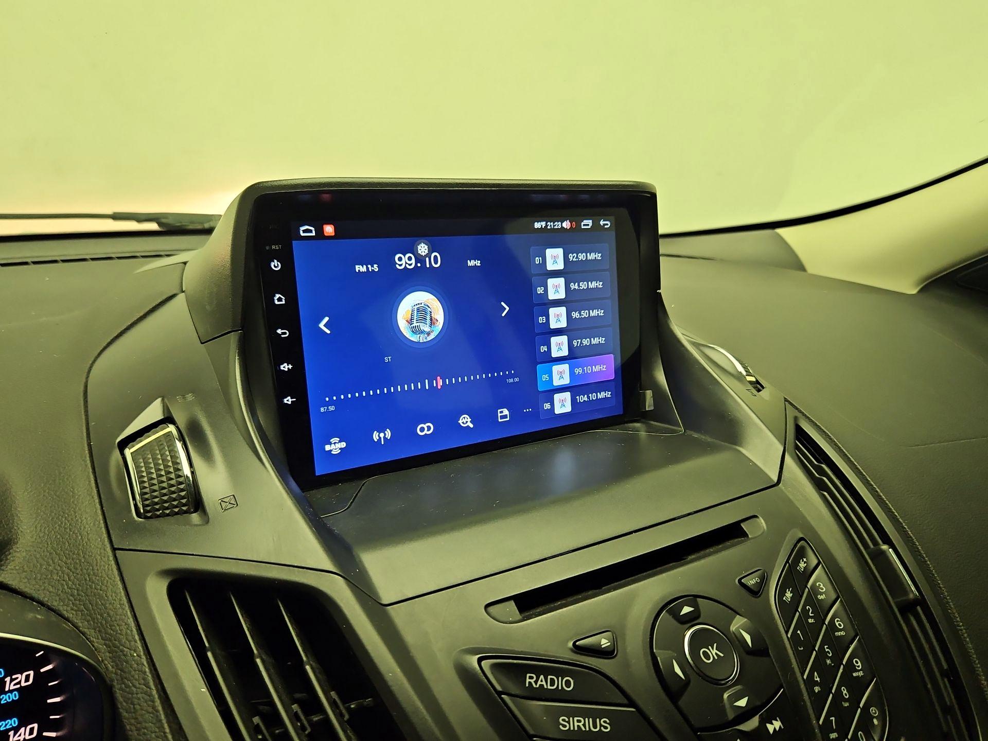 Thumbnail: 2014 Ford Escape - 15