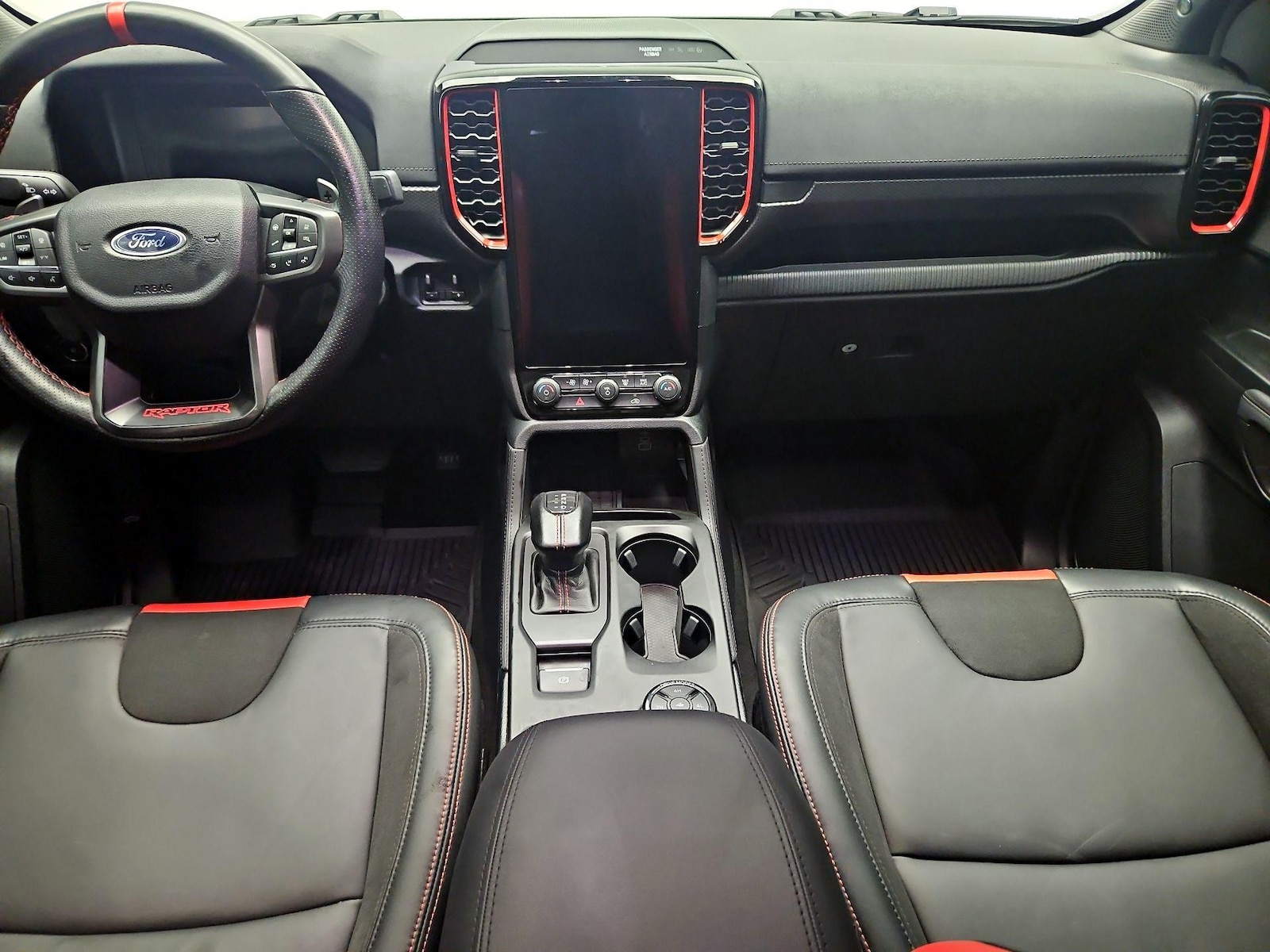 2025 Ford Ranger Raptor - Photo 10