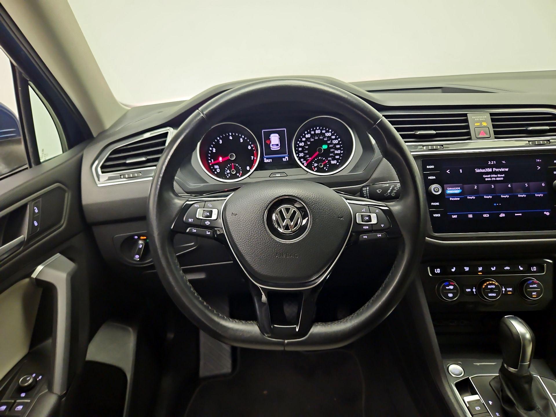 Thumbnail: 2019 Volkswagen Tiguan - 10
