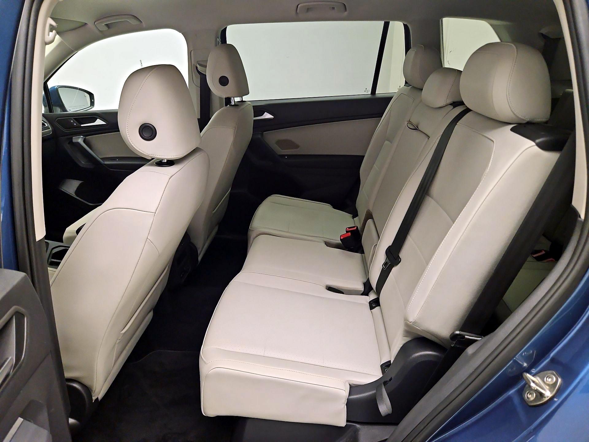 Thumbnail: 2019 Volkswagen Tiguan - 17