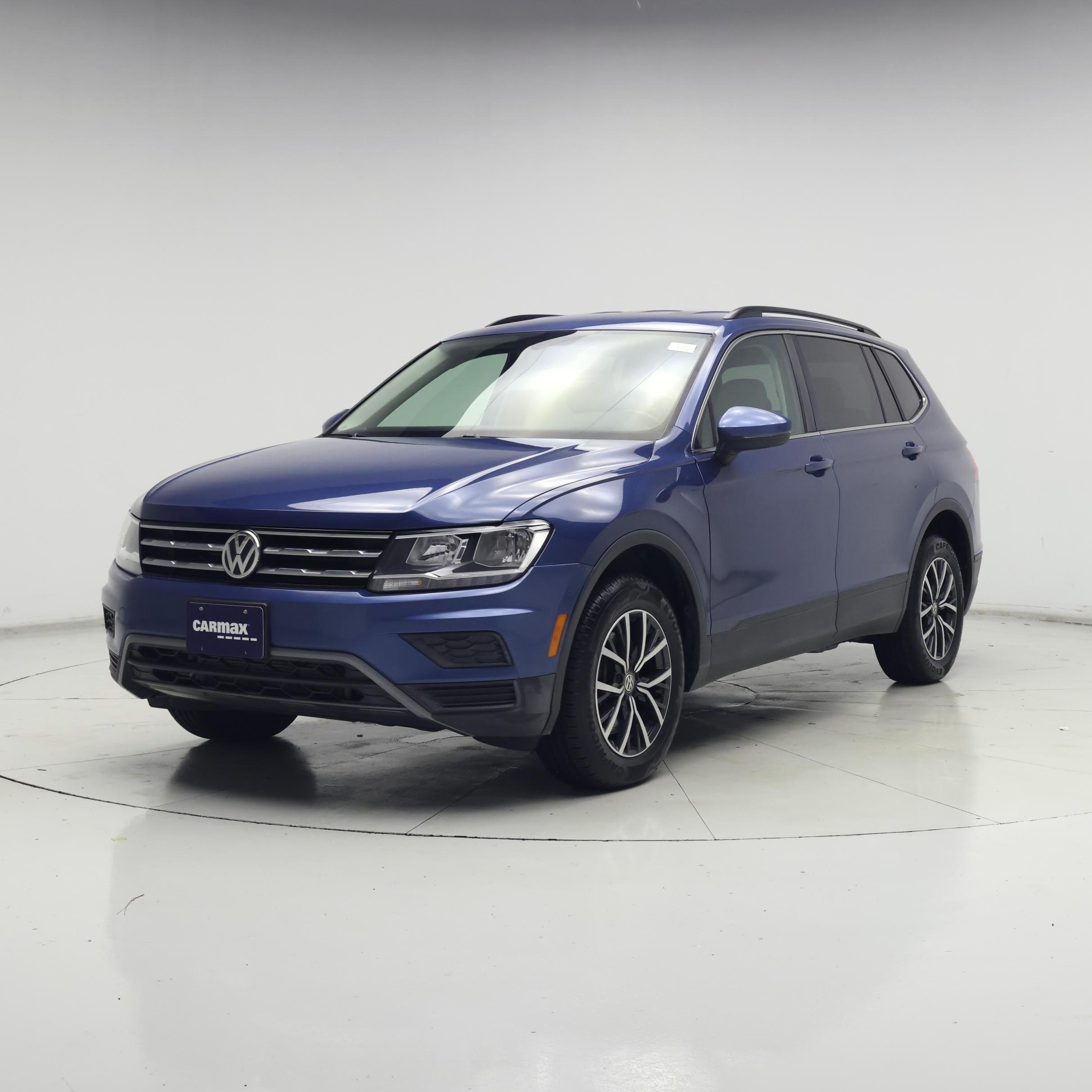 Thumbnail: 2019 Volkswagen Tiguan - 4