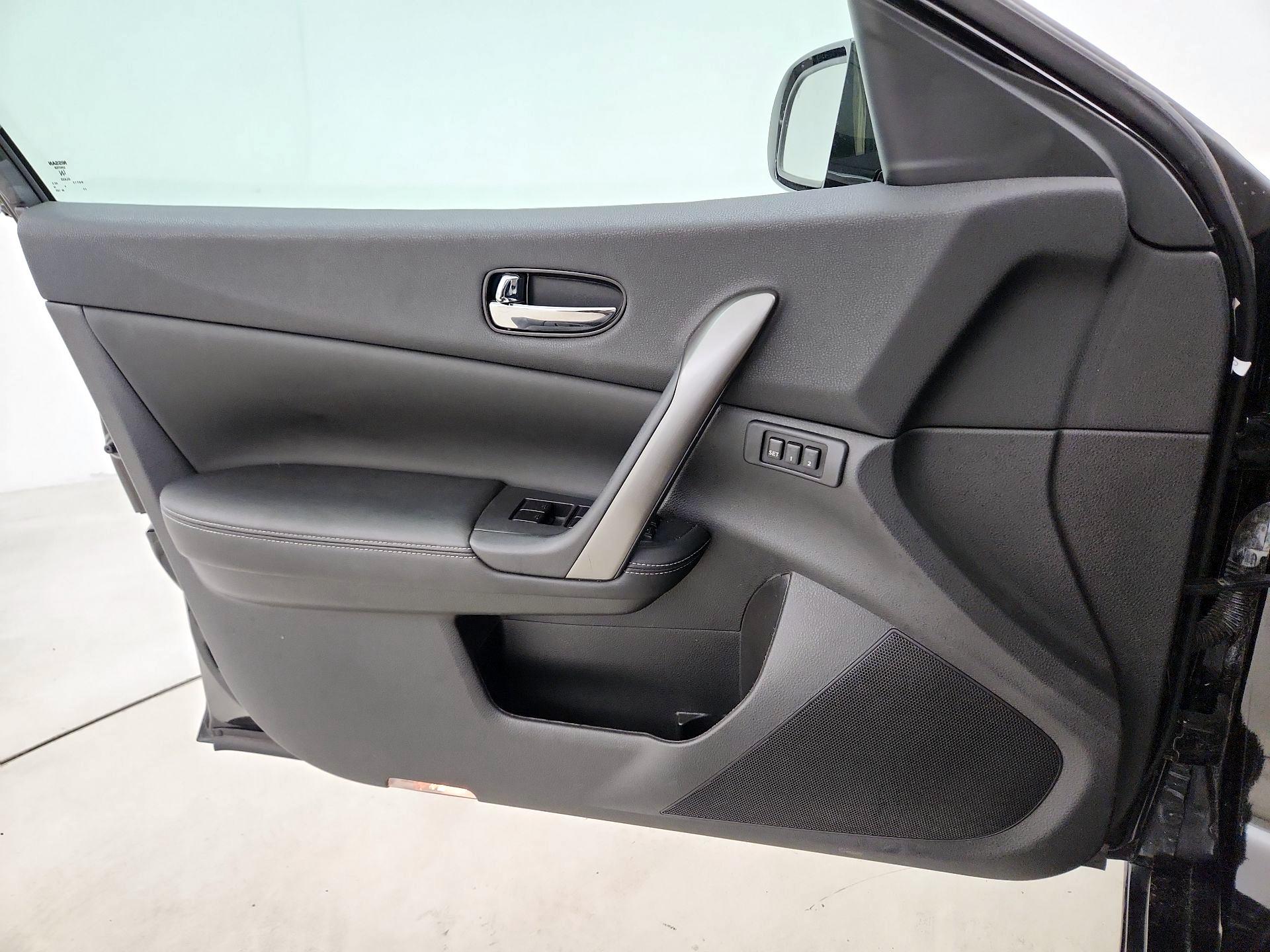 Thumbnail: 2014 Nissan Maxima - 12