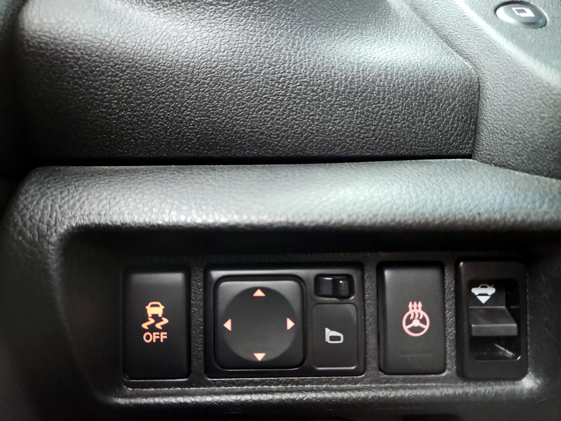 Thumbnail: 2014 Nissan Maxima - 13
