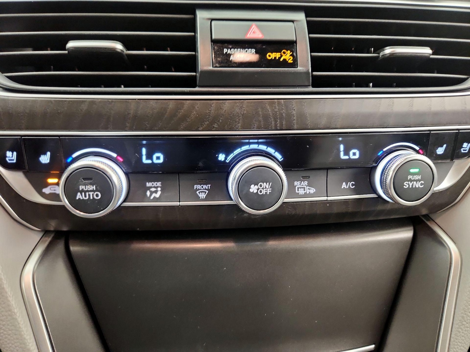 2020 Honda Accord Touring - Photo 17