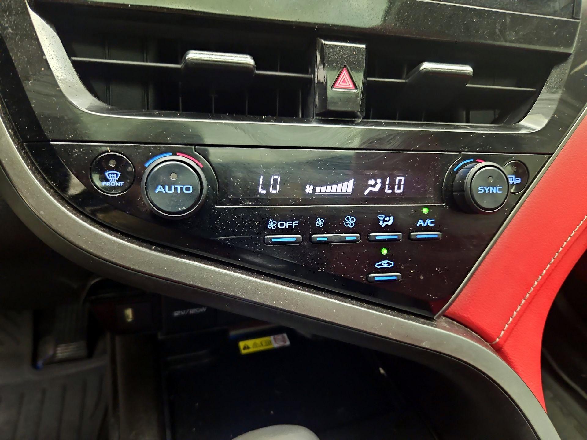 Thumbnail: 2024 Toyota Camry - 17
