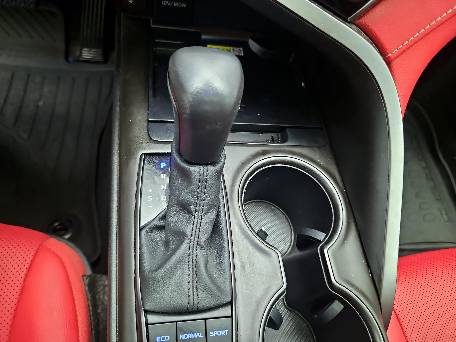 Thumbnail: 2024 Toyota Camry - 18
