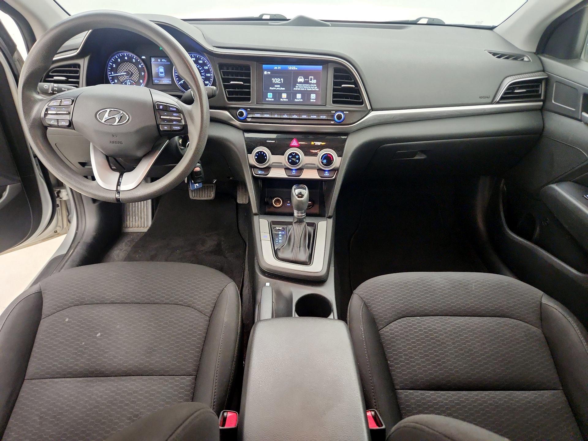 Thumbnail: 2019 Hyundai Elantra - 9