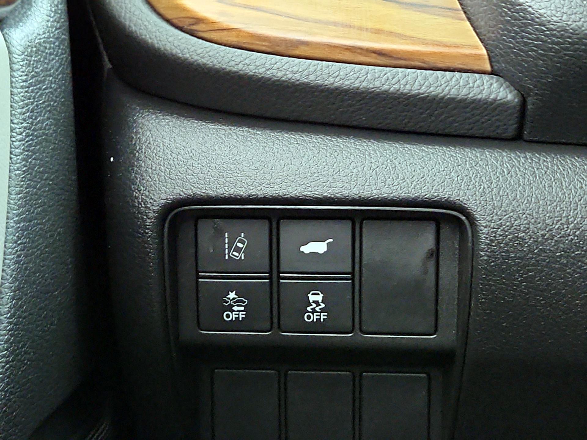 Thumbnail: 2018 Honda CR-V - 13
