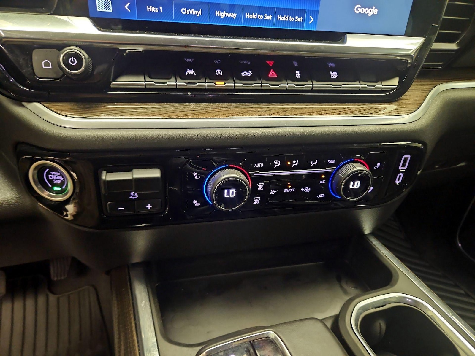 2022 Chevrolet Silverado 1500 RST - Photo 17