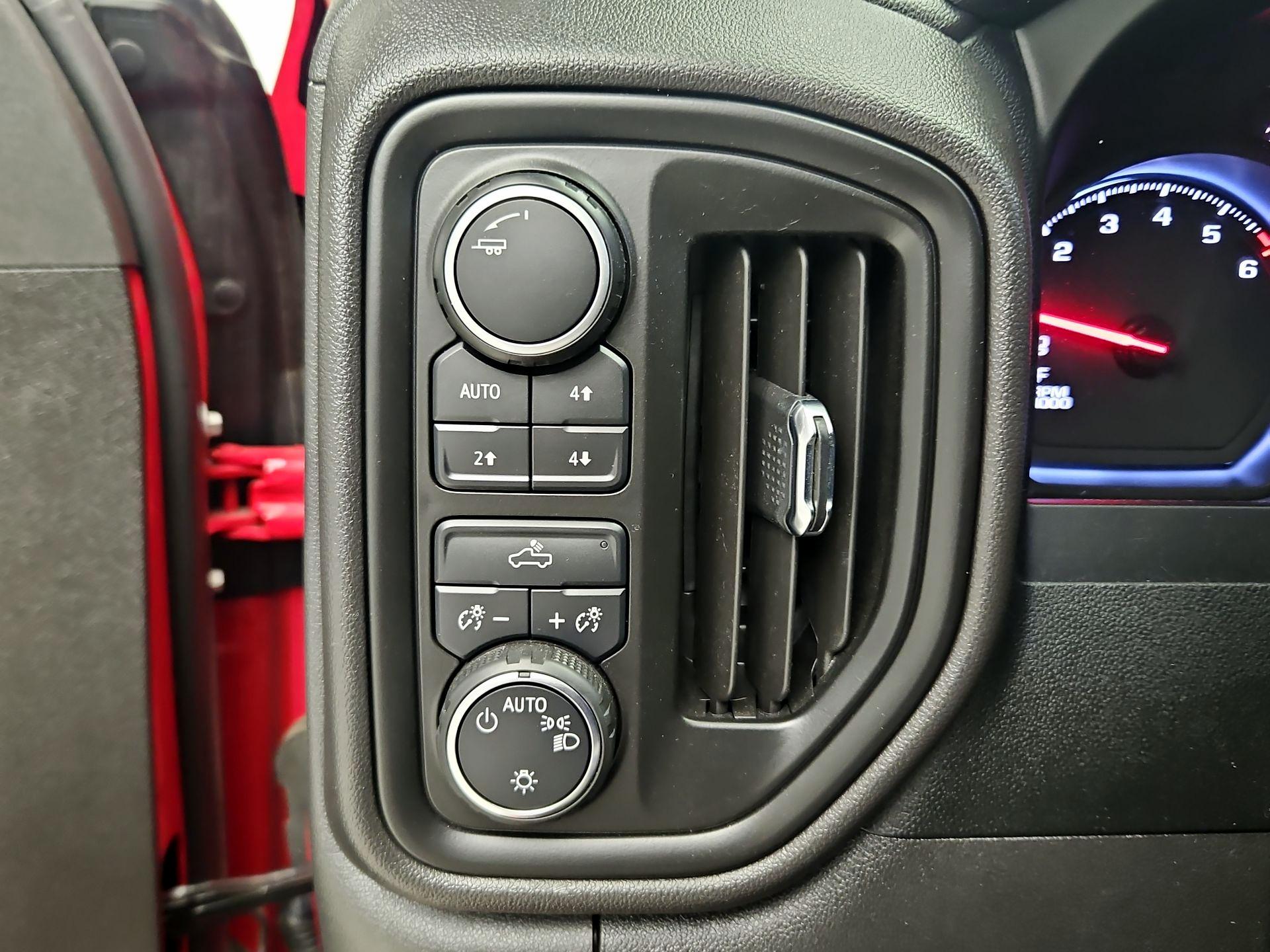 Thumbnail: 2023 Chevrolet Silverado 1500 - 13