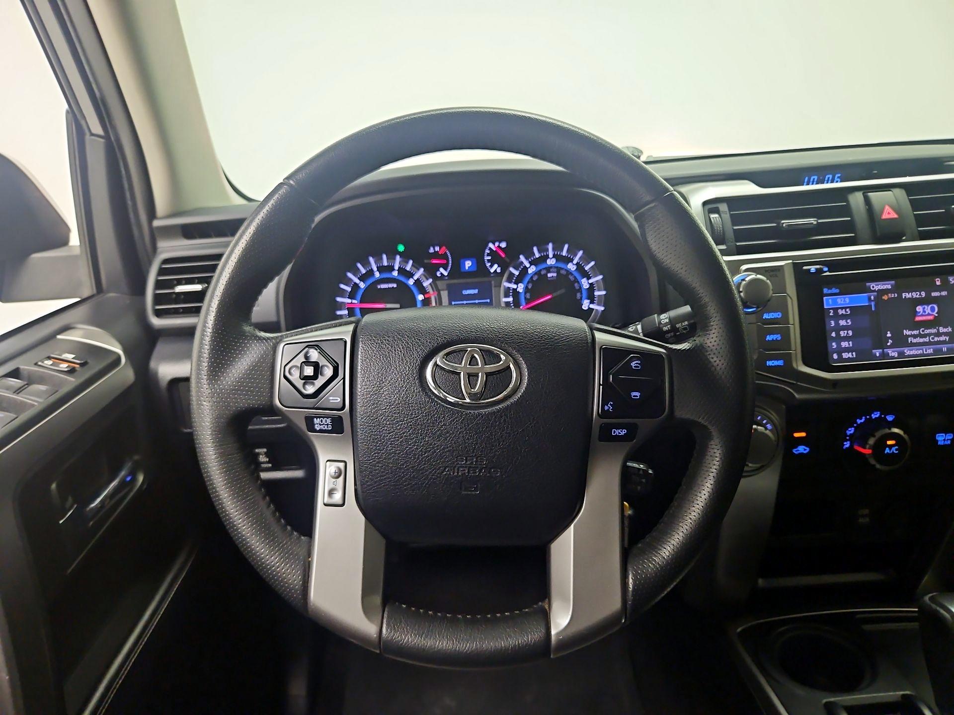 Thumbnail: 2019 Toyota 4Runner - 10