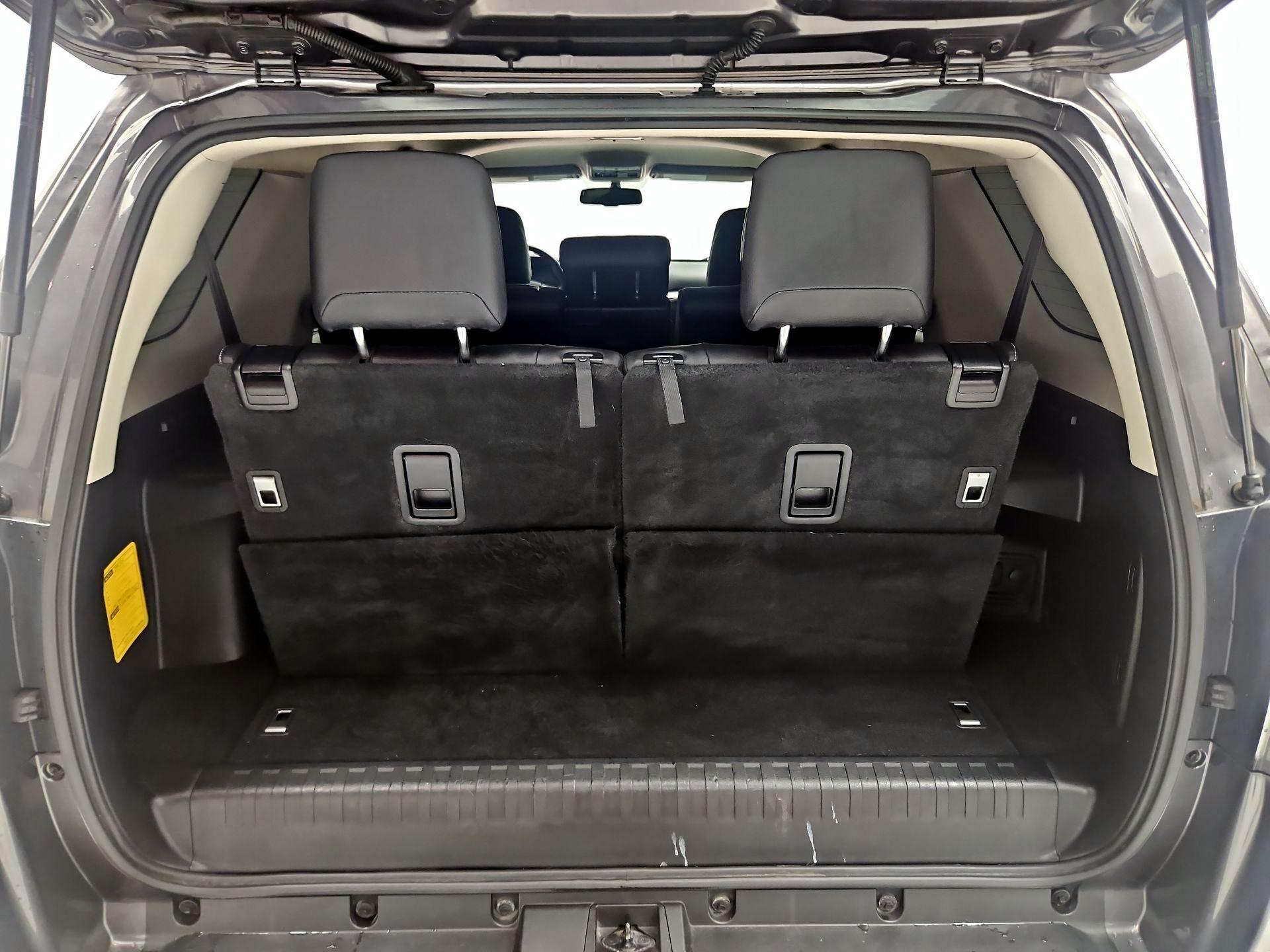 Thumbnail: 2019 Toyota 4Runner - 18