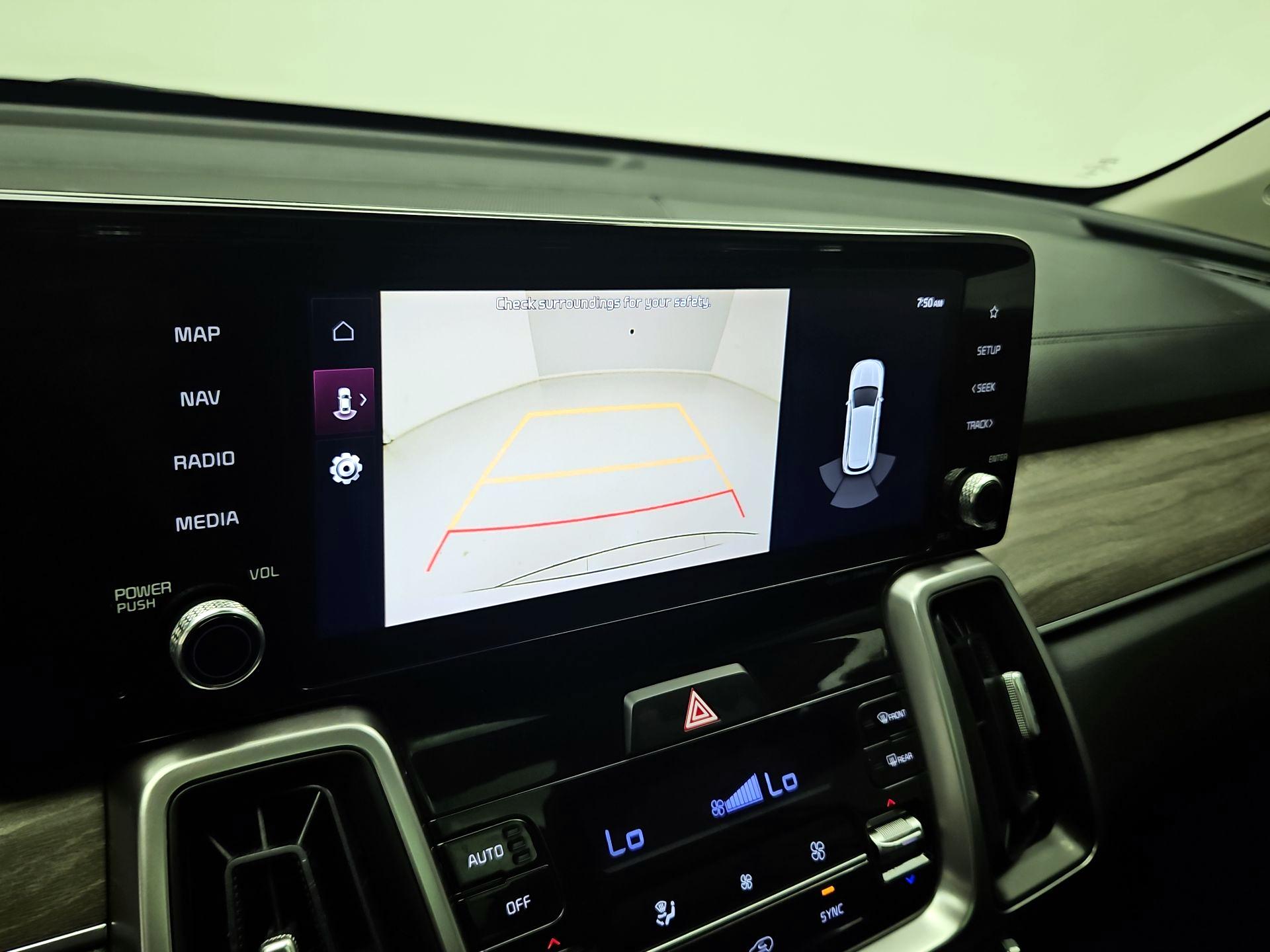 Thumbnail: 2023 Kia Sorento - 15