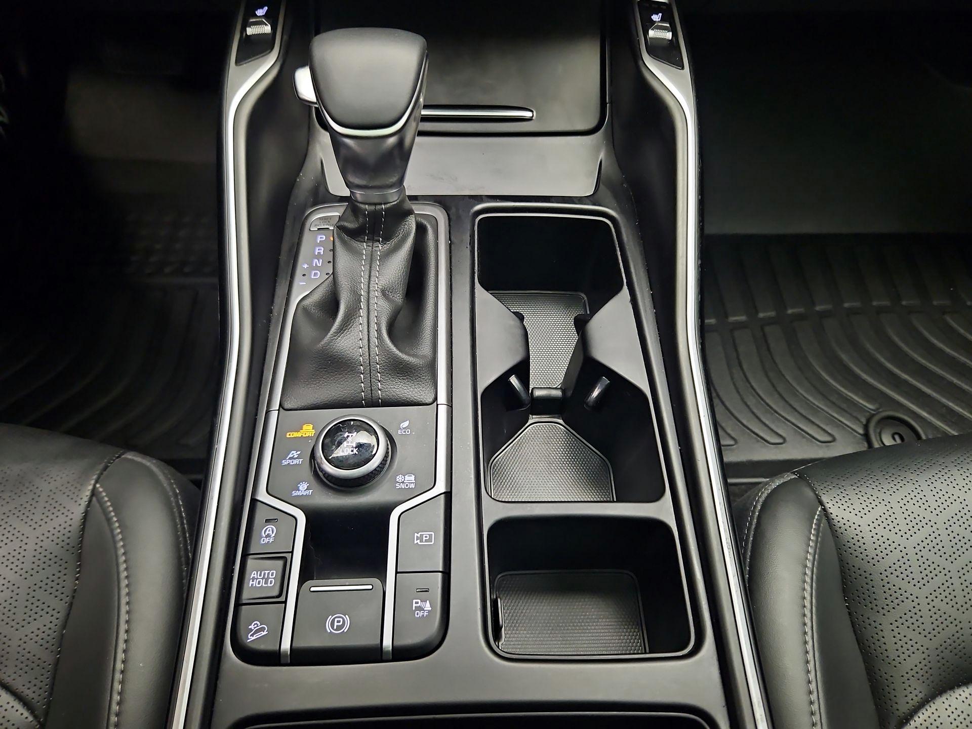 Thumbnail: 2023 Kia Sorento - 18