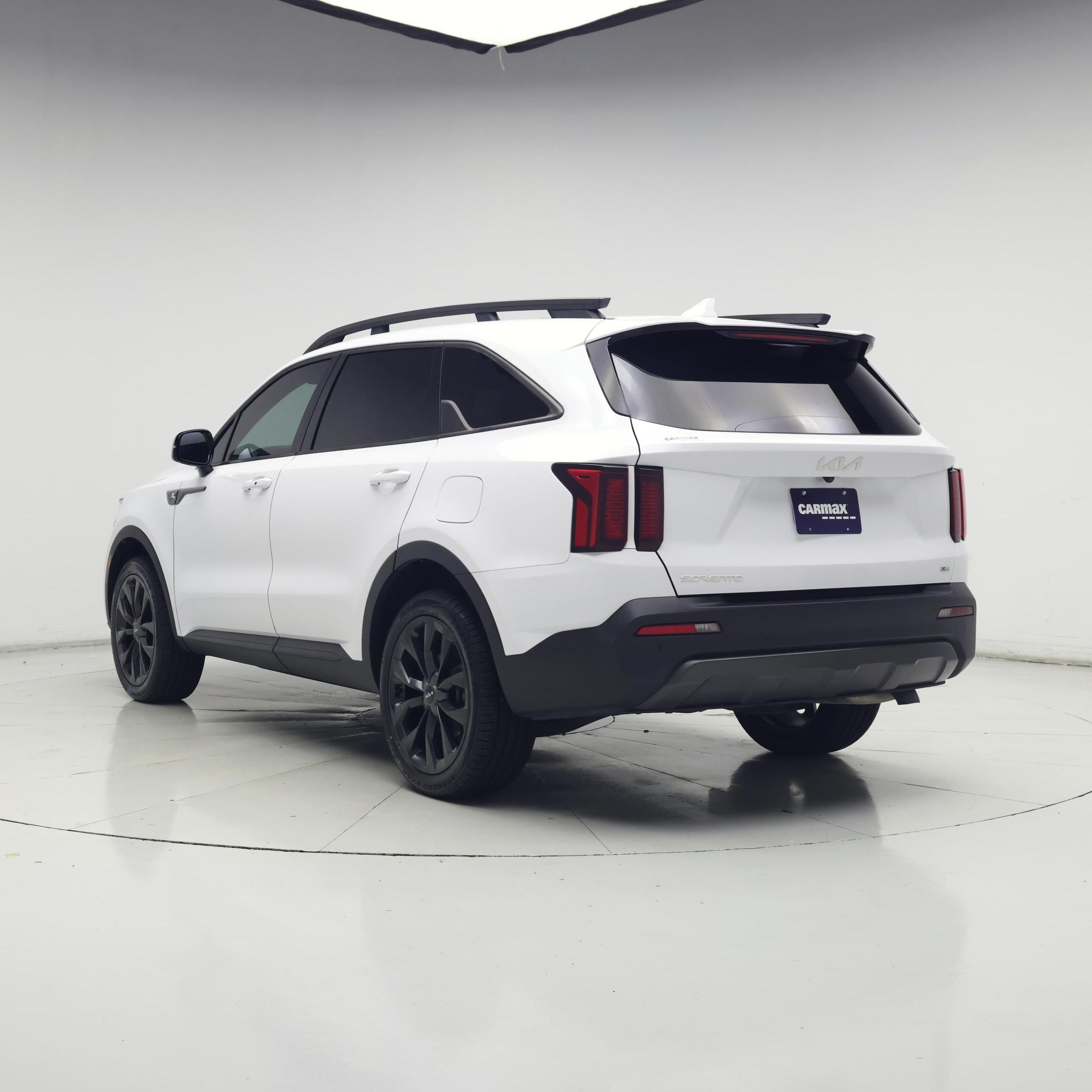Thumbnail: 2023 Kia Sorento - 2