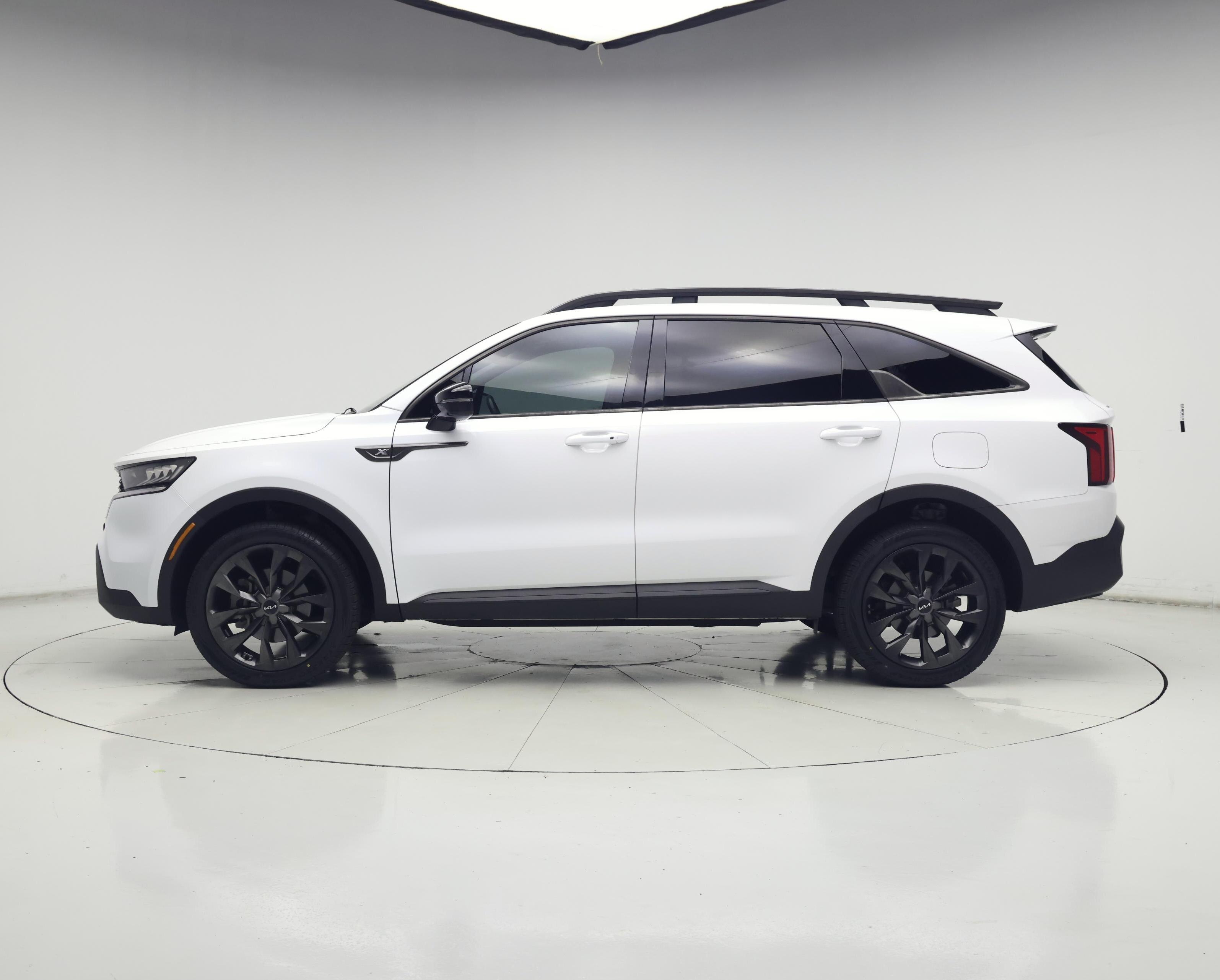 Thumbnail: 2023 Kia Sorento - 3