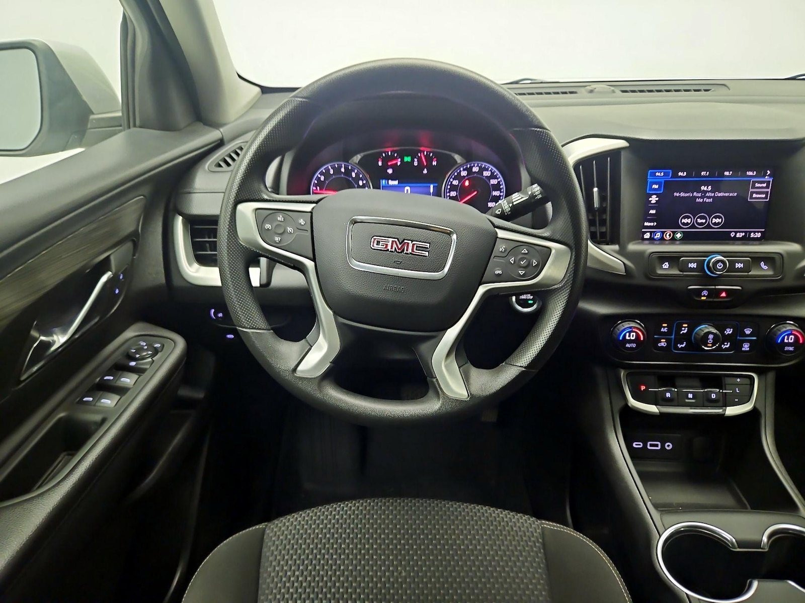 2022 GMC Terrain SLE - Photo 11