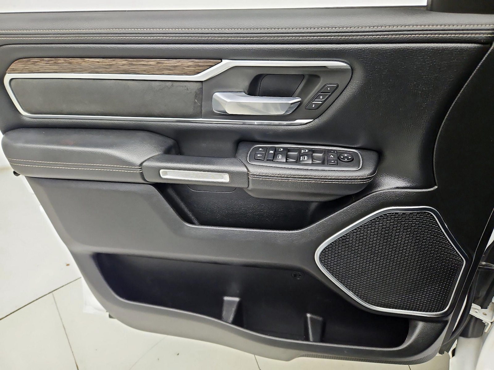 2020 RAM Ram 1500 Pickup Laramie - Photo 13